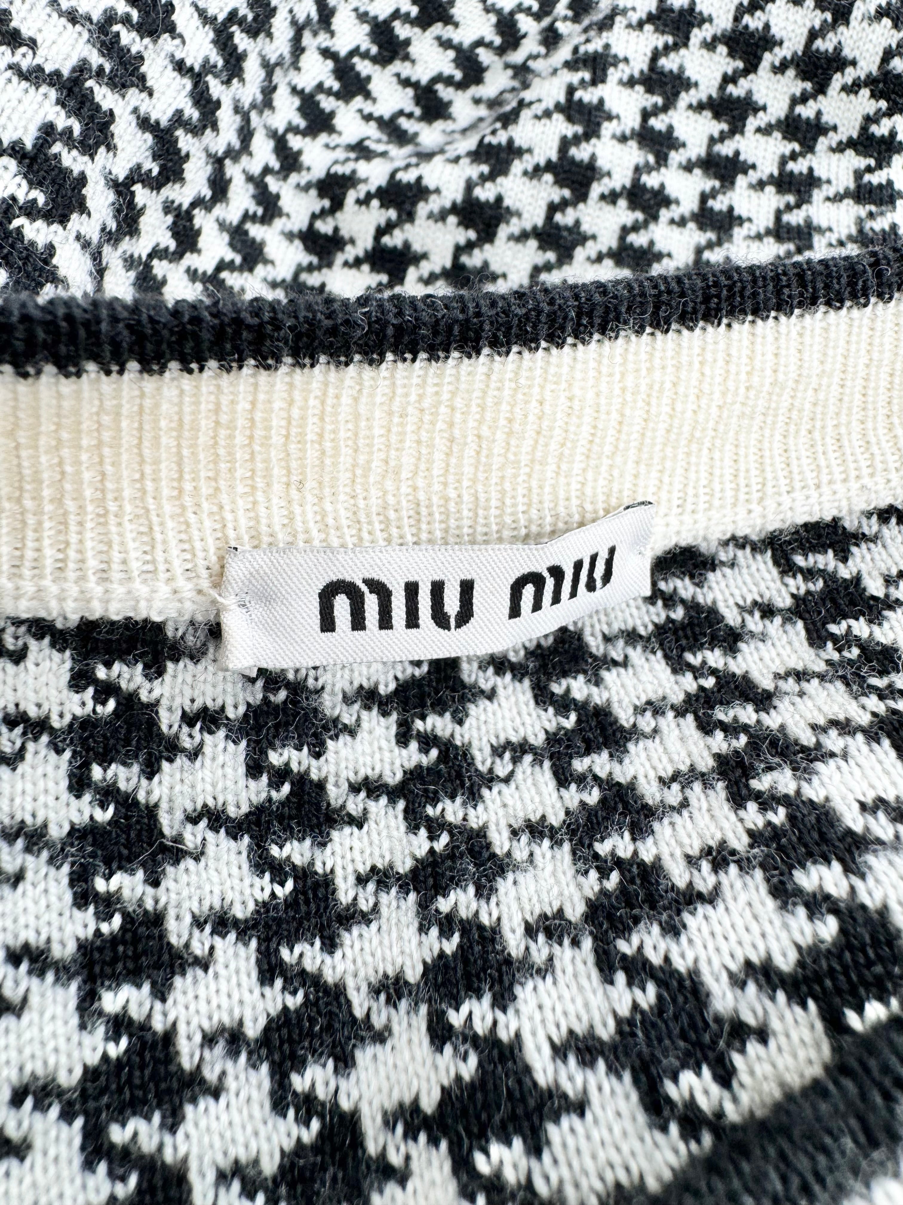Miu Miu Black and Cream Houndstooth Cardigan - AU12