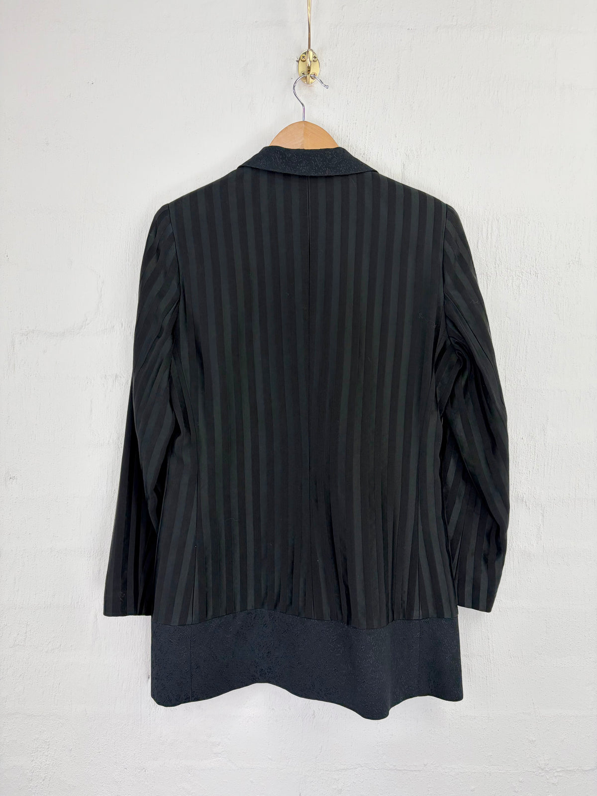 Von Troska Black Striped Fitted Blazer - AU8/10