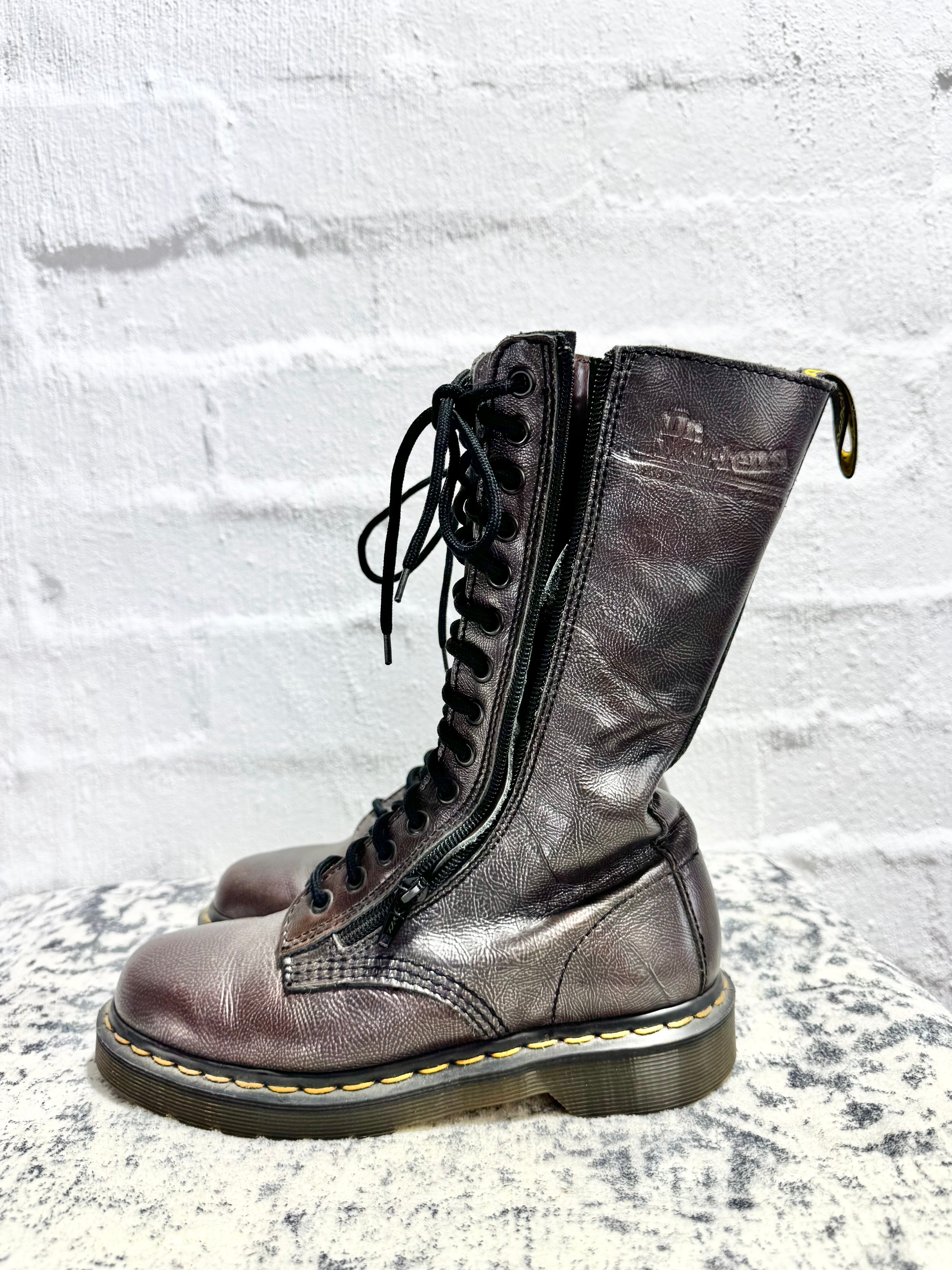 Dr Martens England Made 14 Eye Metallic Look 9733 Boots - EU37