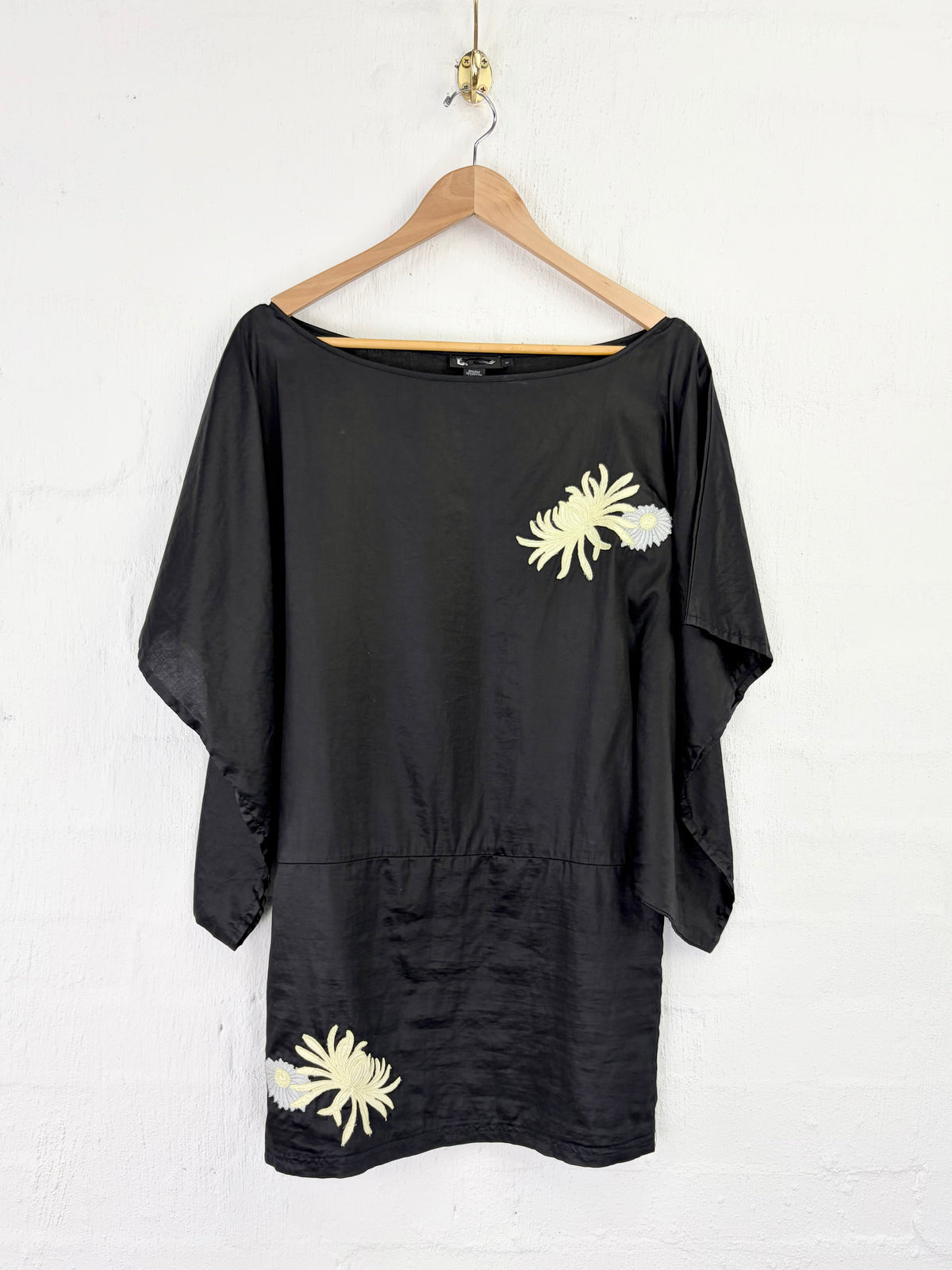 DKNY Floral Applique Kimono Style Top - AU6
