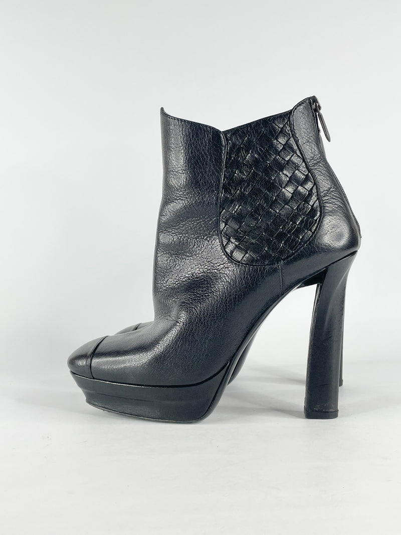 Bottega Veneta Black Leather Intrecciato-Weave Canalazzo Boots - EU40