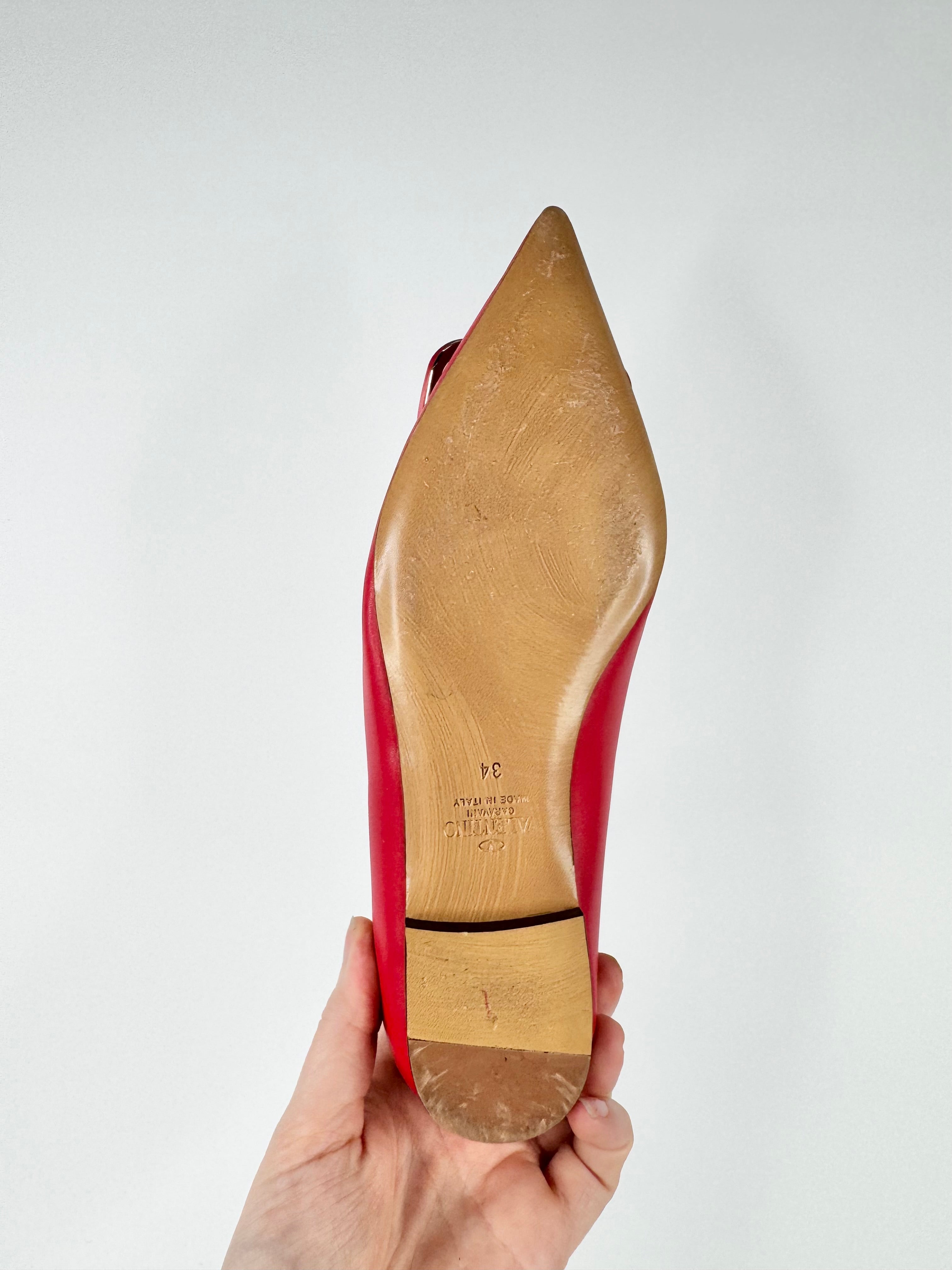 Valentino Garvani 'V' Logo Pointed Red Ballet Flats - EU34