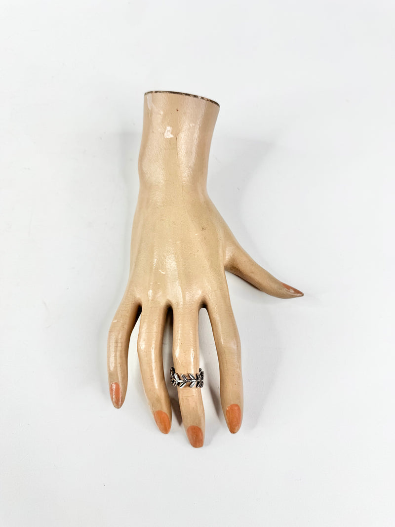 Pandora Laurel Leaf Ring