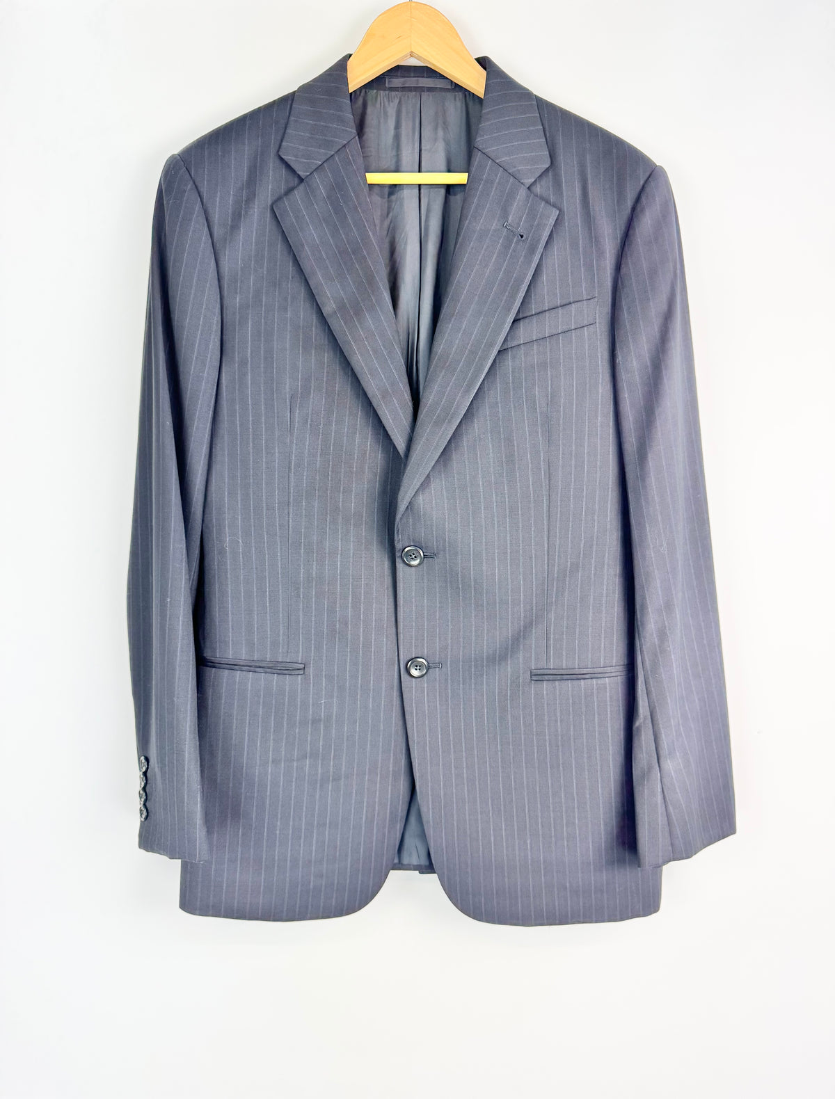 Armani Collezioni Tailored Navy Blue Pinstripe 2 Pce Wool Suit - 50R