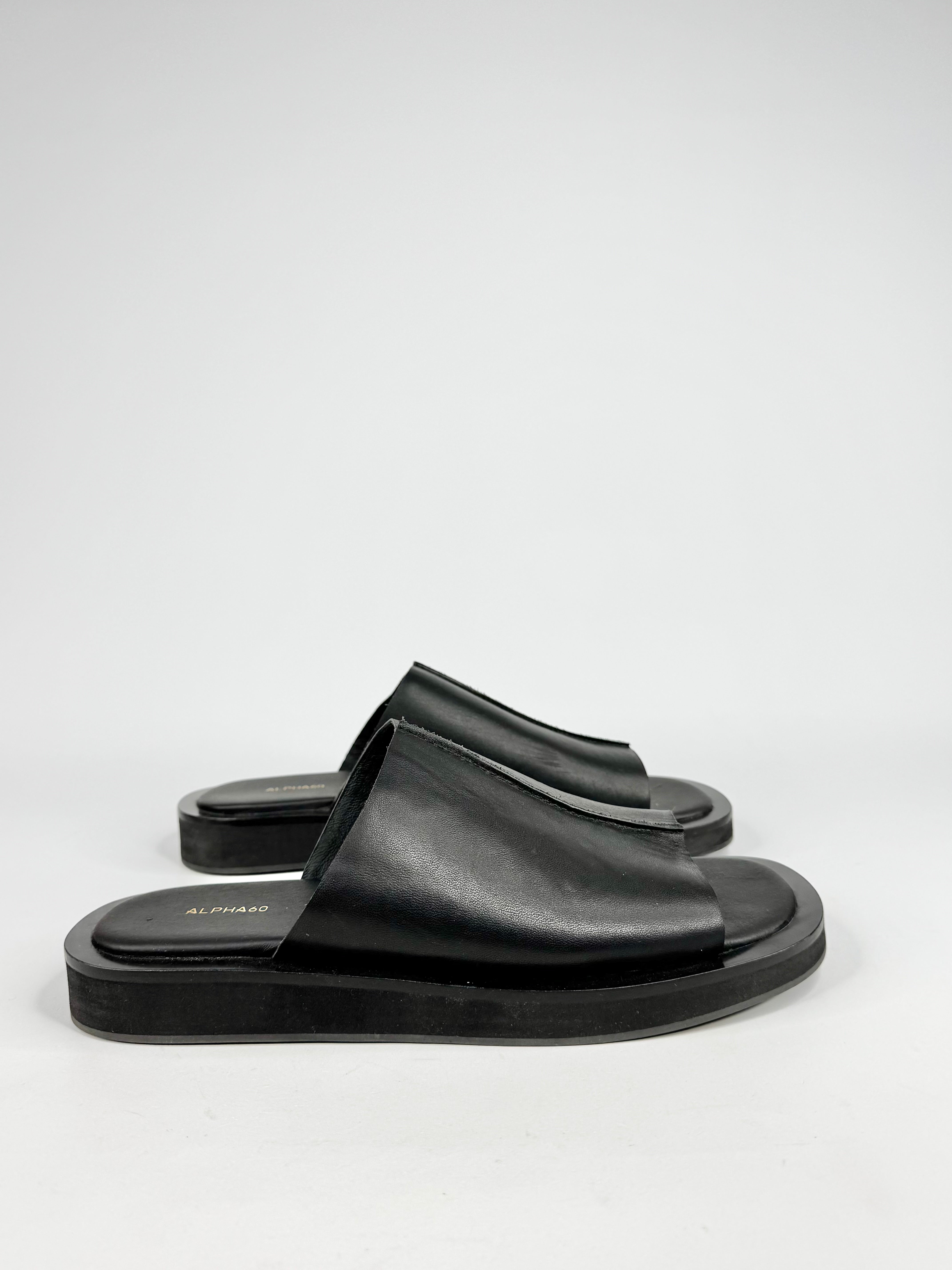 Alpha 60 Black 'Asher' Smooth Leather Slides - EU41