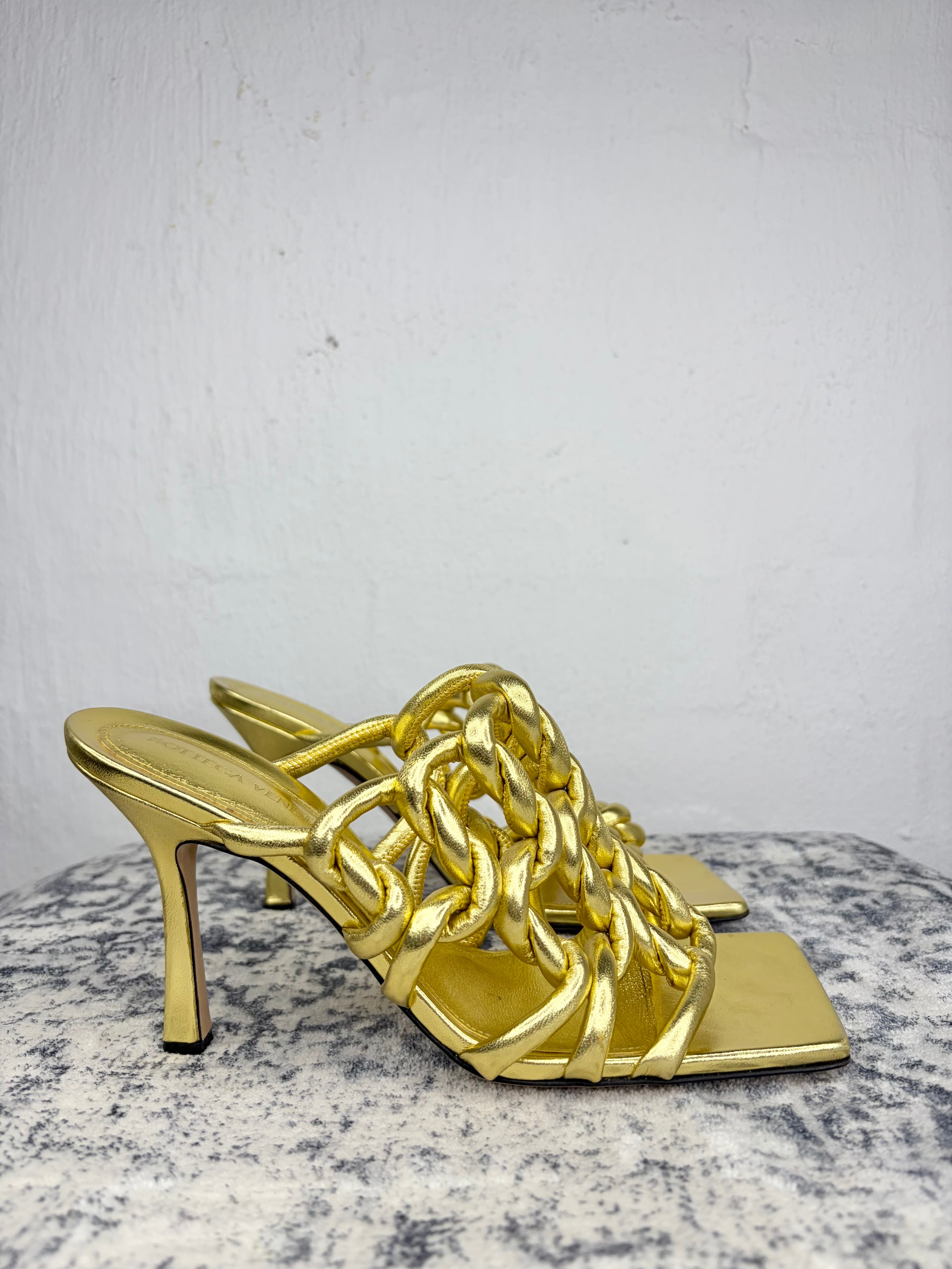 Bottega Veneta 'Reflection Gold Interwoven Stretch Mules - EU38