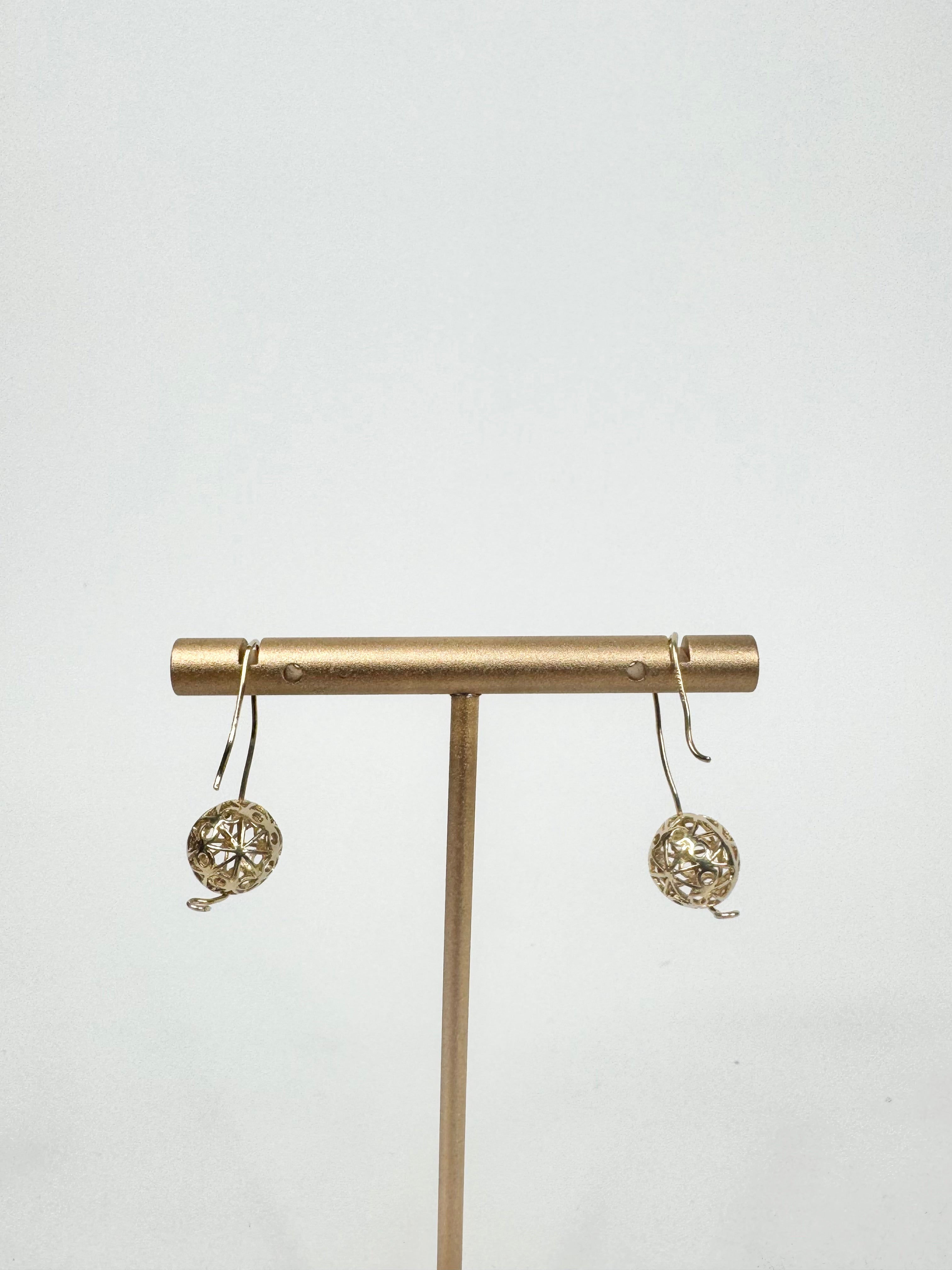 9ct Gold Filigree Ball Earrings