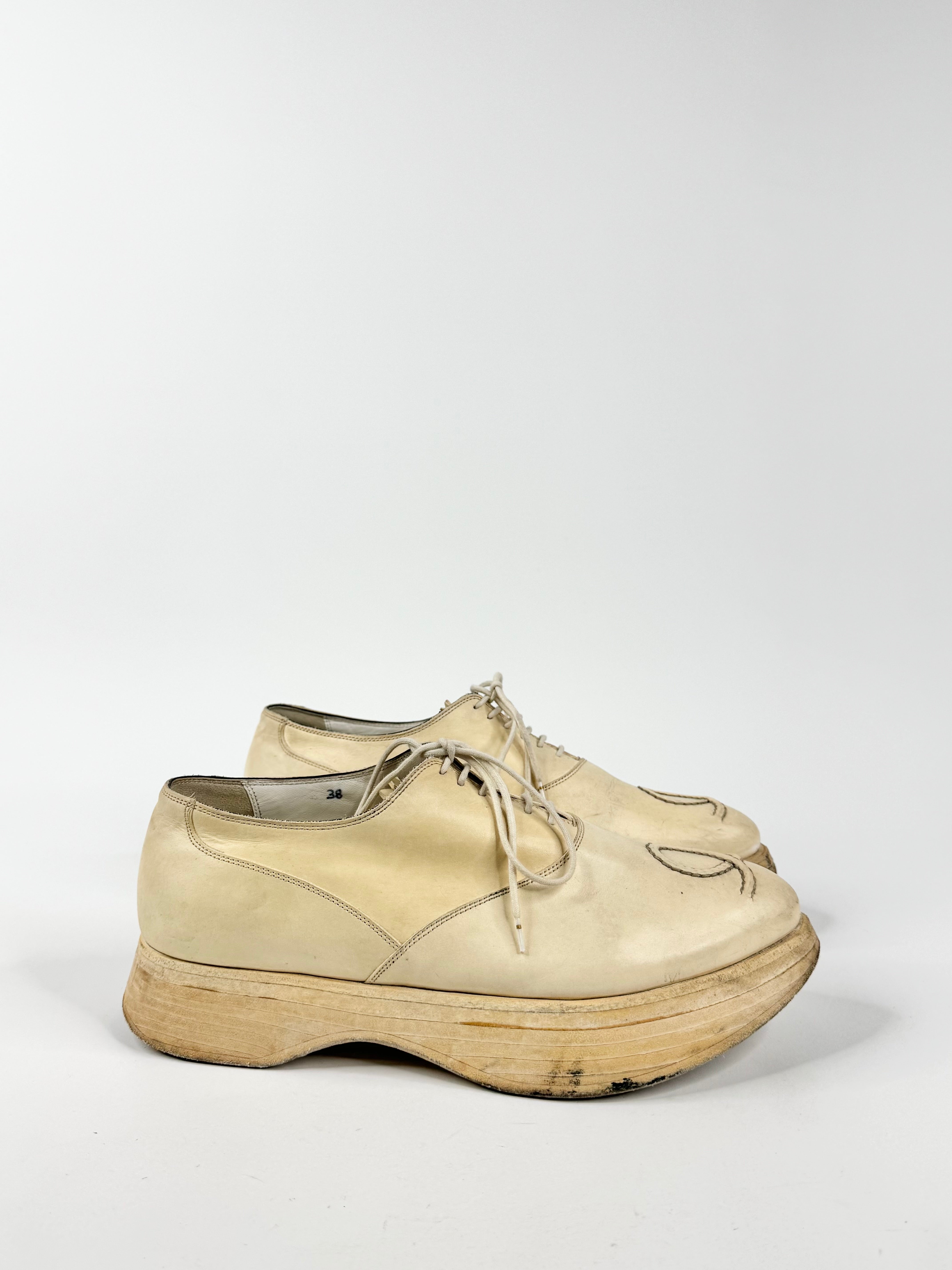 Le Yucca's Cream Platform Lace Ups - EU38