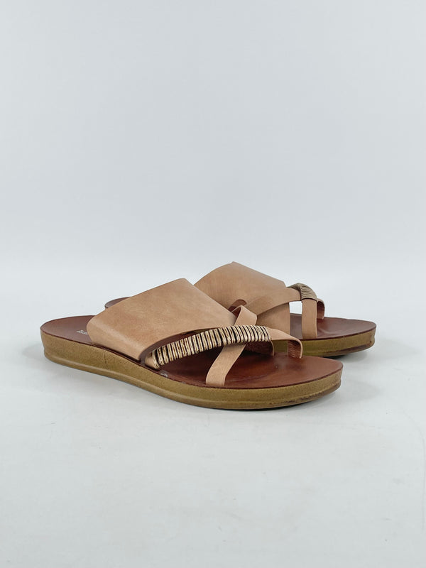 Isabella Anselmi Leather Camel 'Bridle' Sandals - EU37