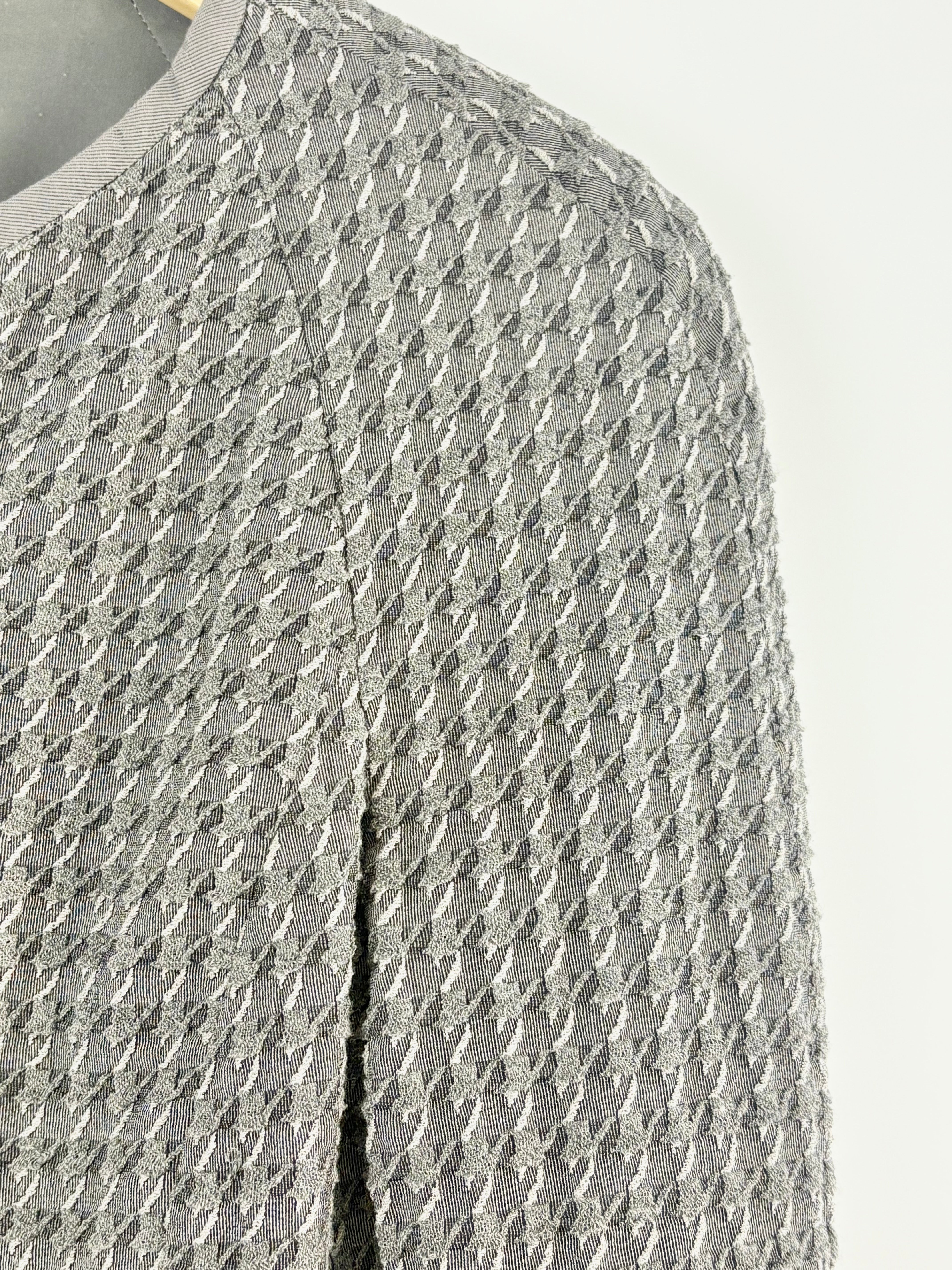 Armani Collezioni Grey Textured Houndstooth Cropped Jacket - AU6