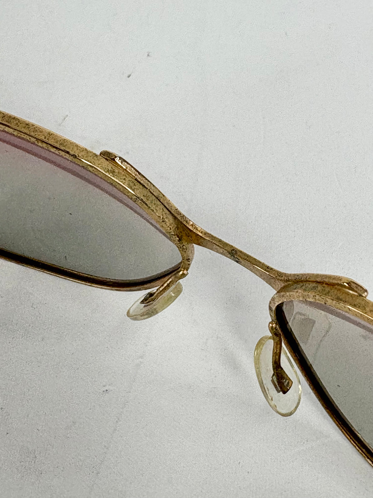 Vintage Gold-Tone Metal Frame/Gradient Lens Sunglasses