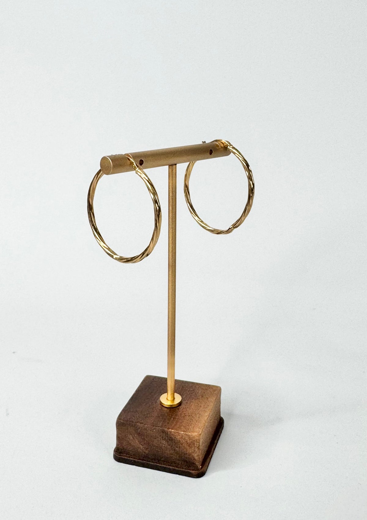9ct Medium Twisted Hoop Earrings