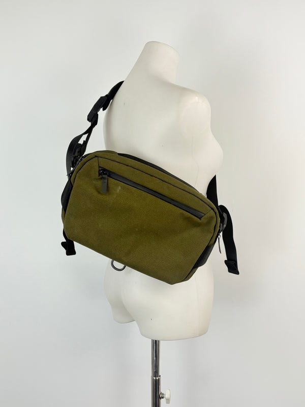 Alpaka Army Green 'Go' Sling Bag