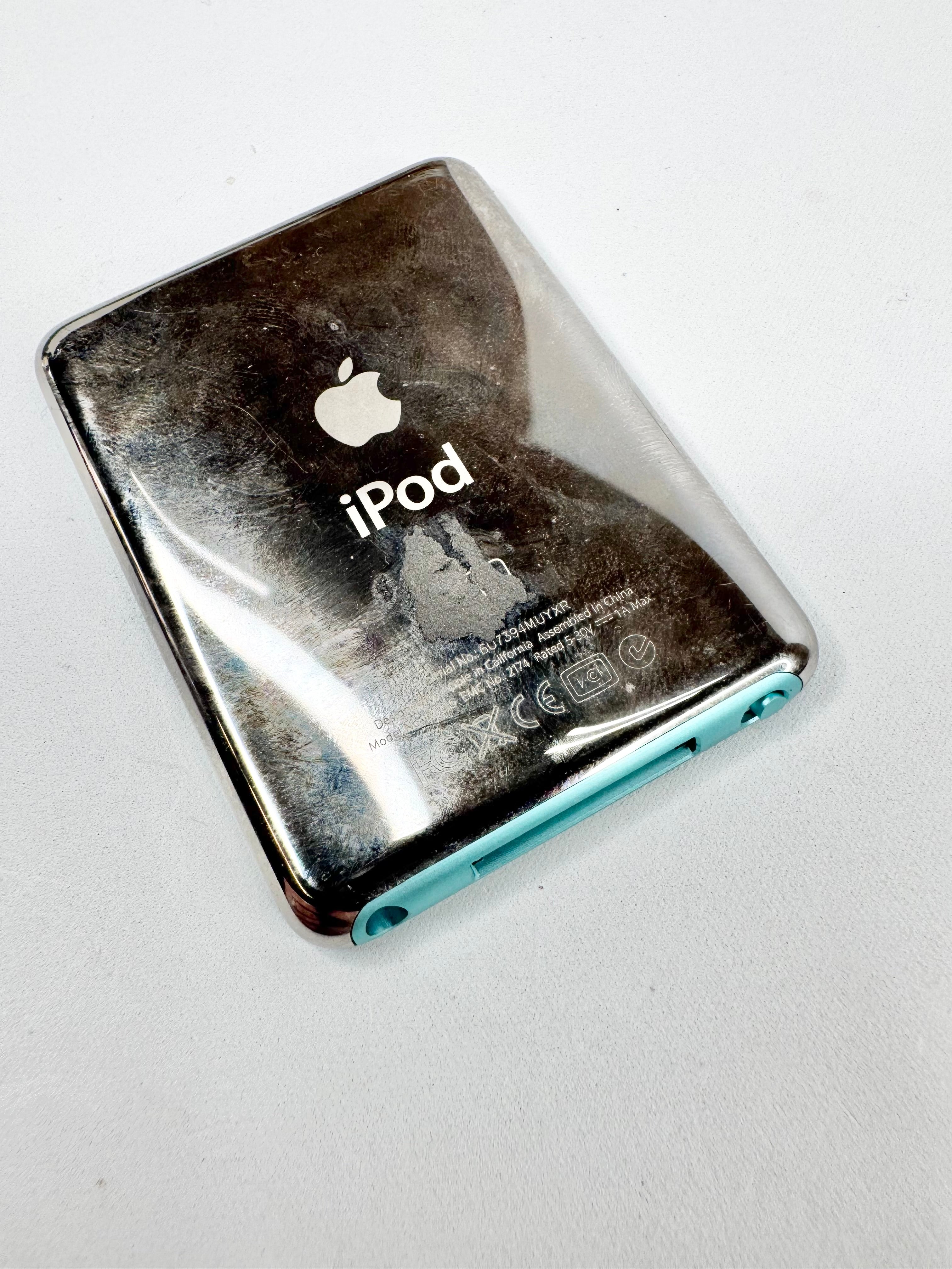 Apple 3rd Generation Blue iPod 7GB