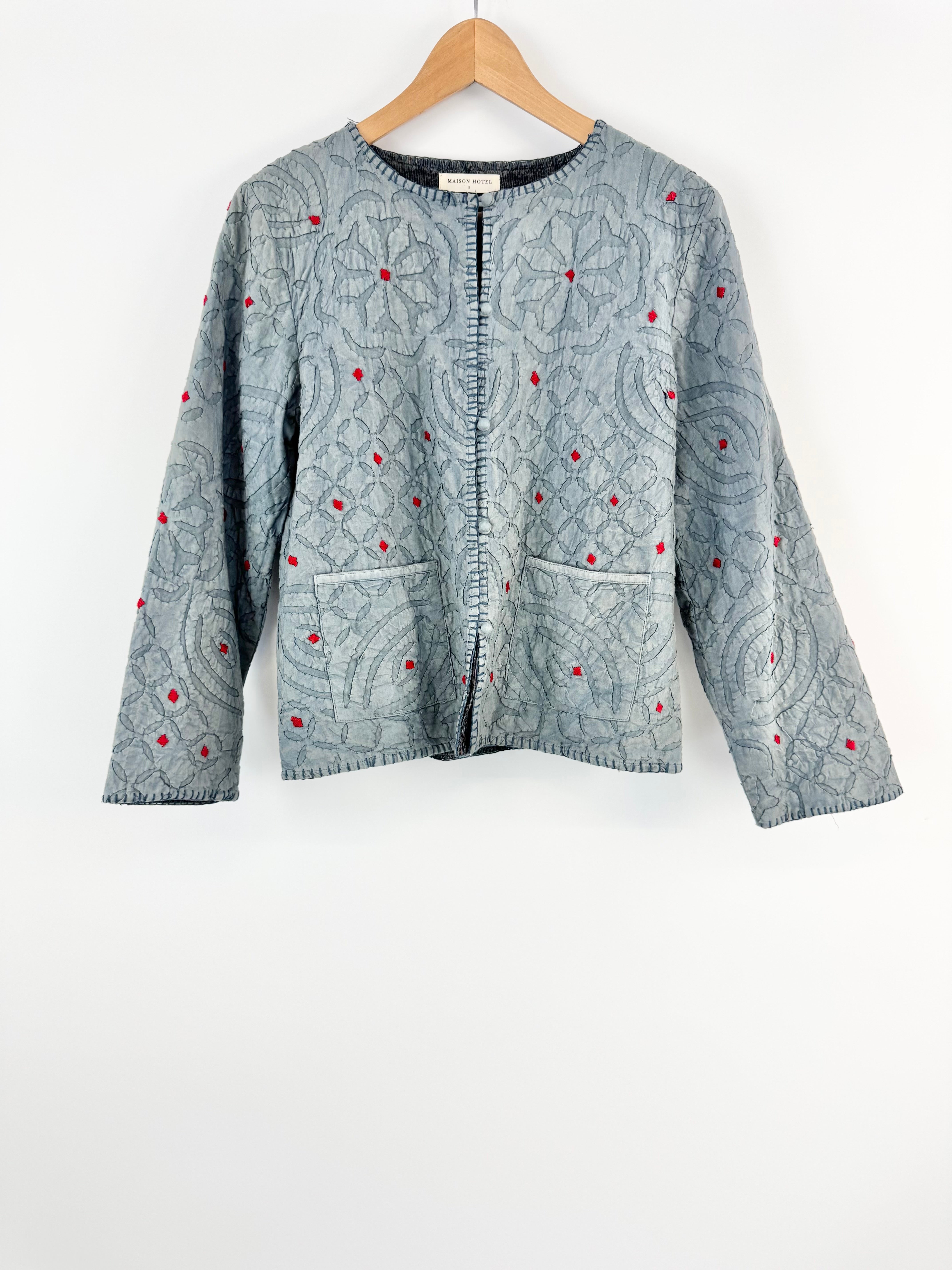 Maison Hotel Stone Blue Quilted Collarless Jacket - AU8/10