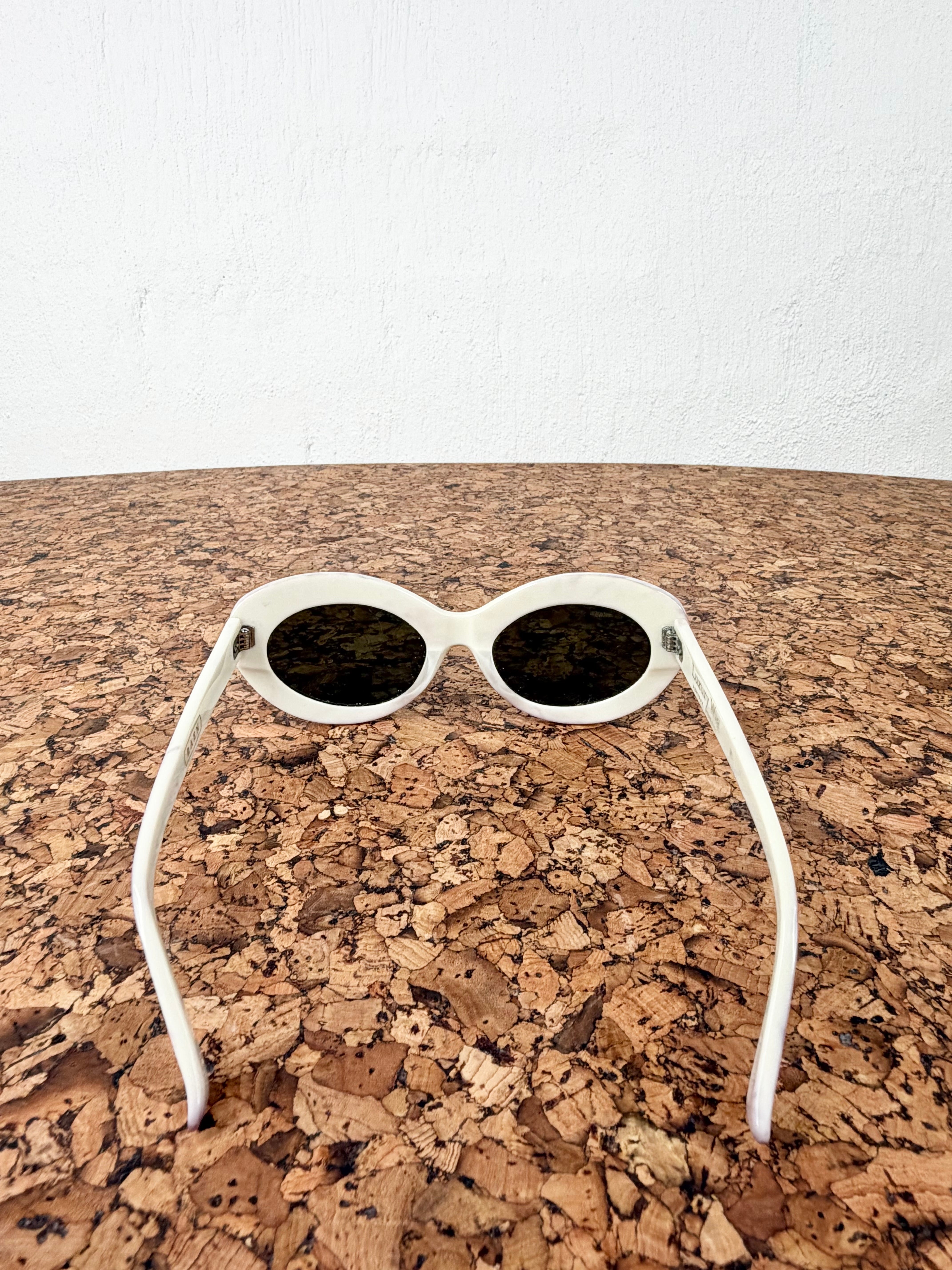 Raen ‘Ashtray Luxury Wig Collection’ White & Purple Marbled Sunglasses