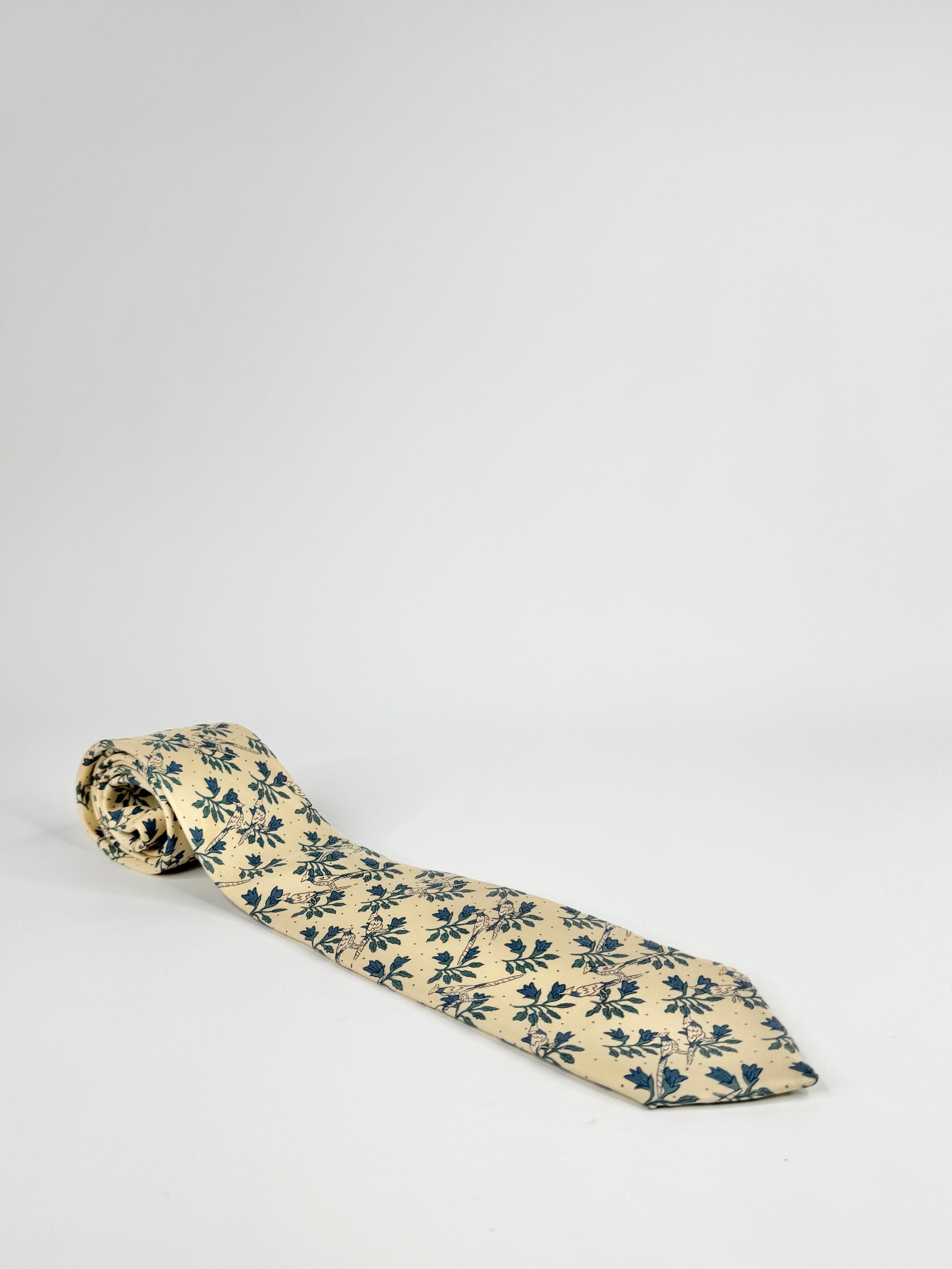 Vintage 90s Hermès Cream Silk Bird Patterned '7274' Silk Tie