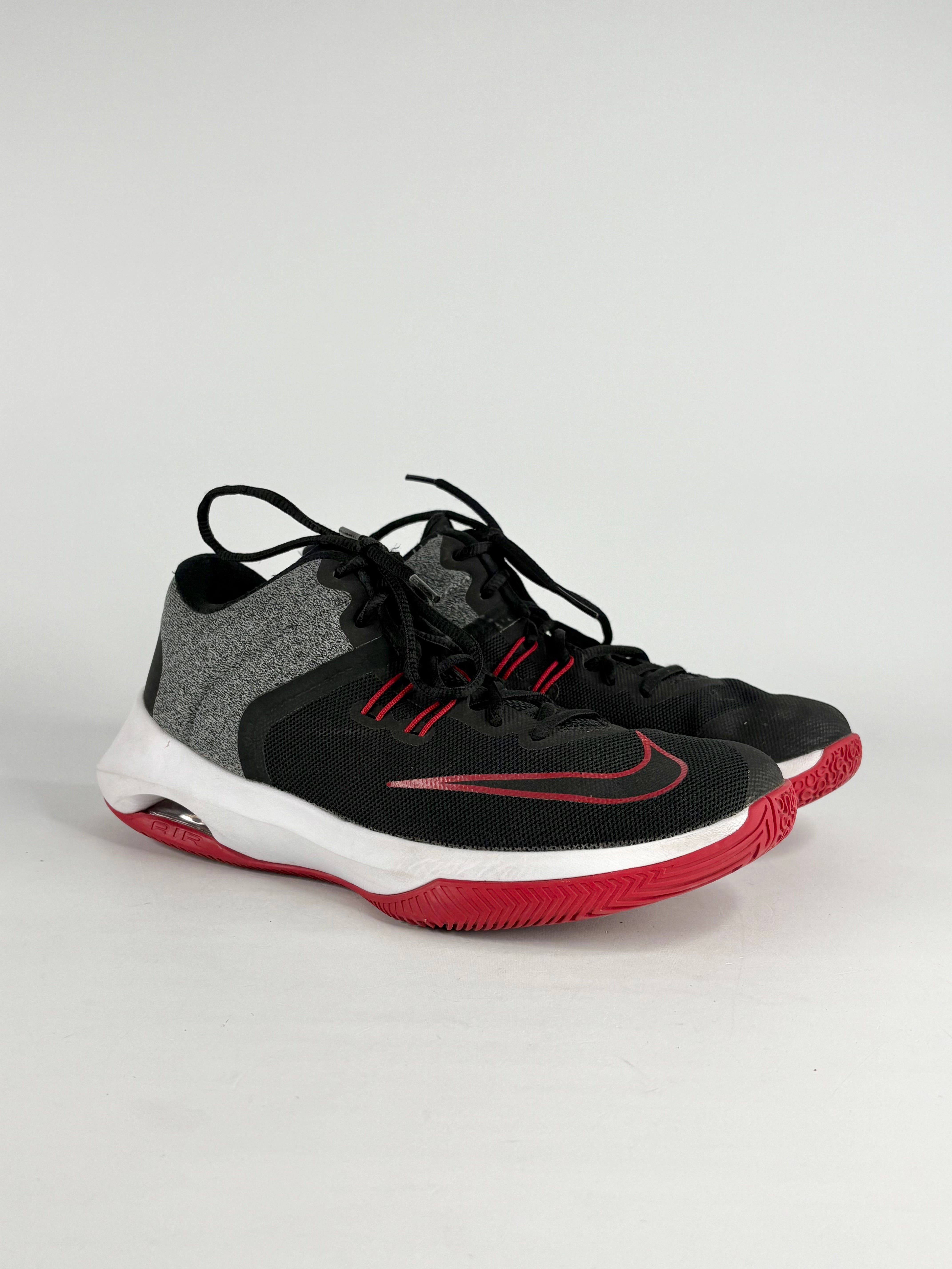 Nike Air Versatile 2 Black & Red Sneakers - EU41