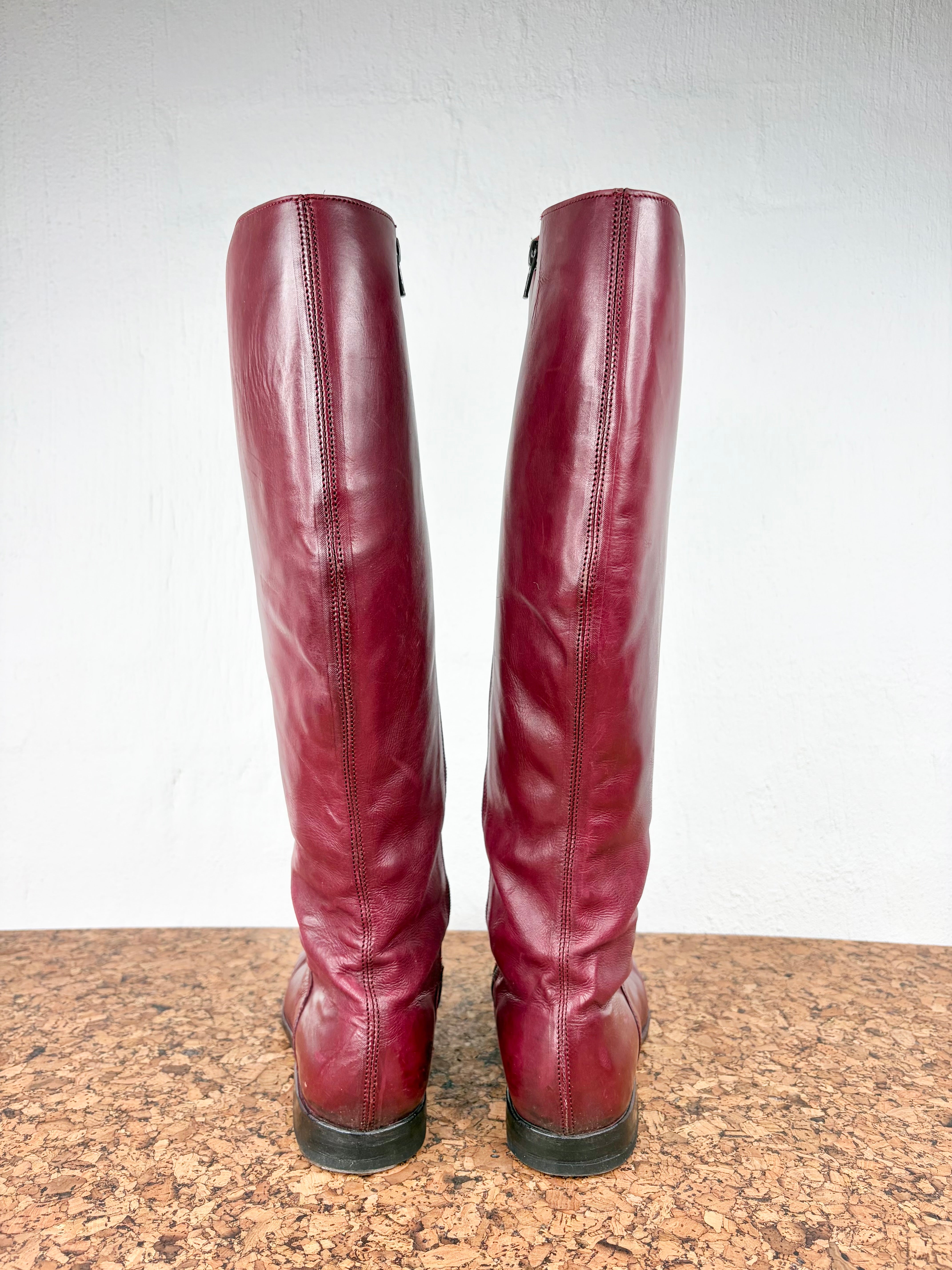 Sergio Rossi Chocolate Suede Laceup - EU45