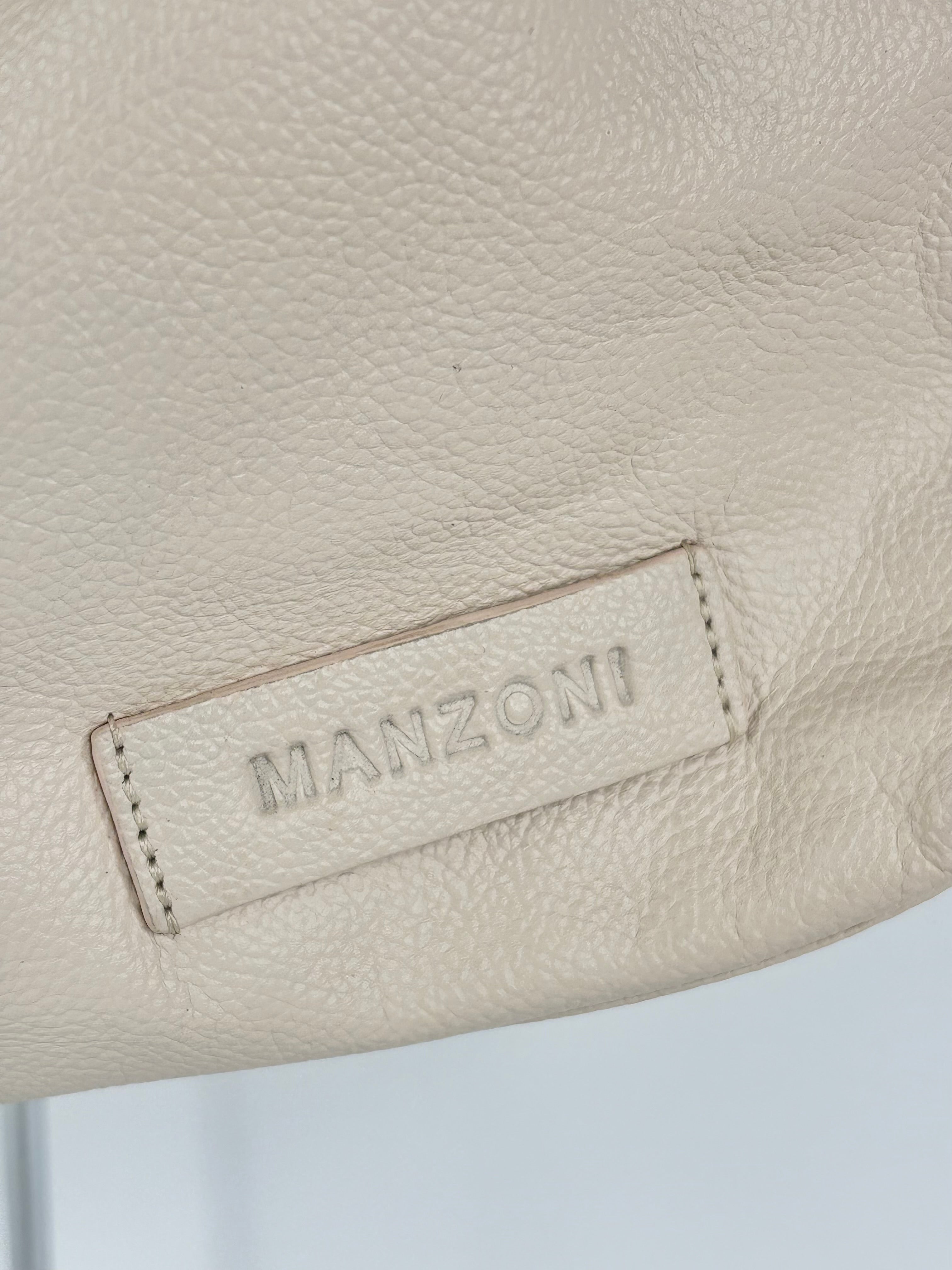 Manzoni Creamy Grained Leather Handbag