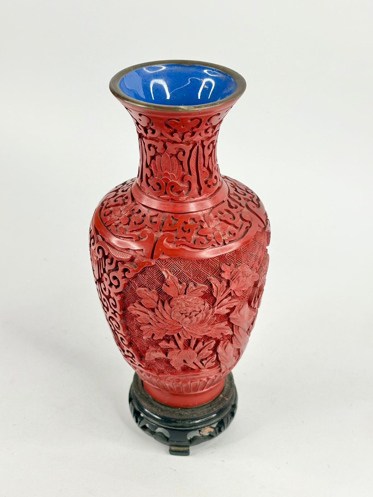 Vintage Chinese Lacquered Cinnabar Floral-Art Vase