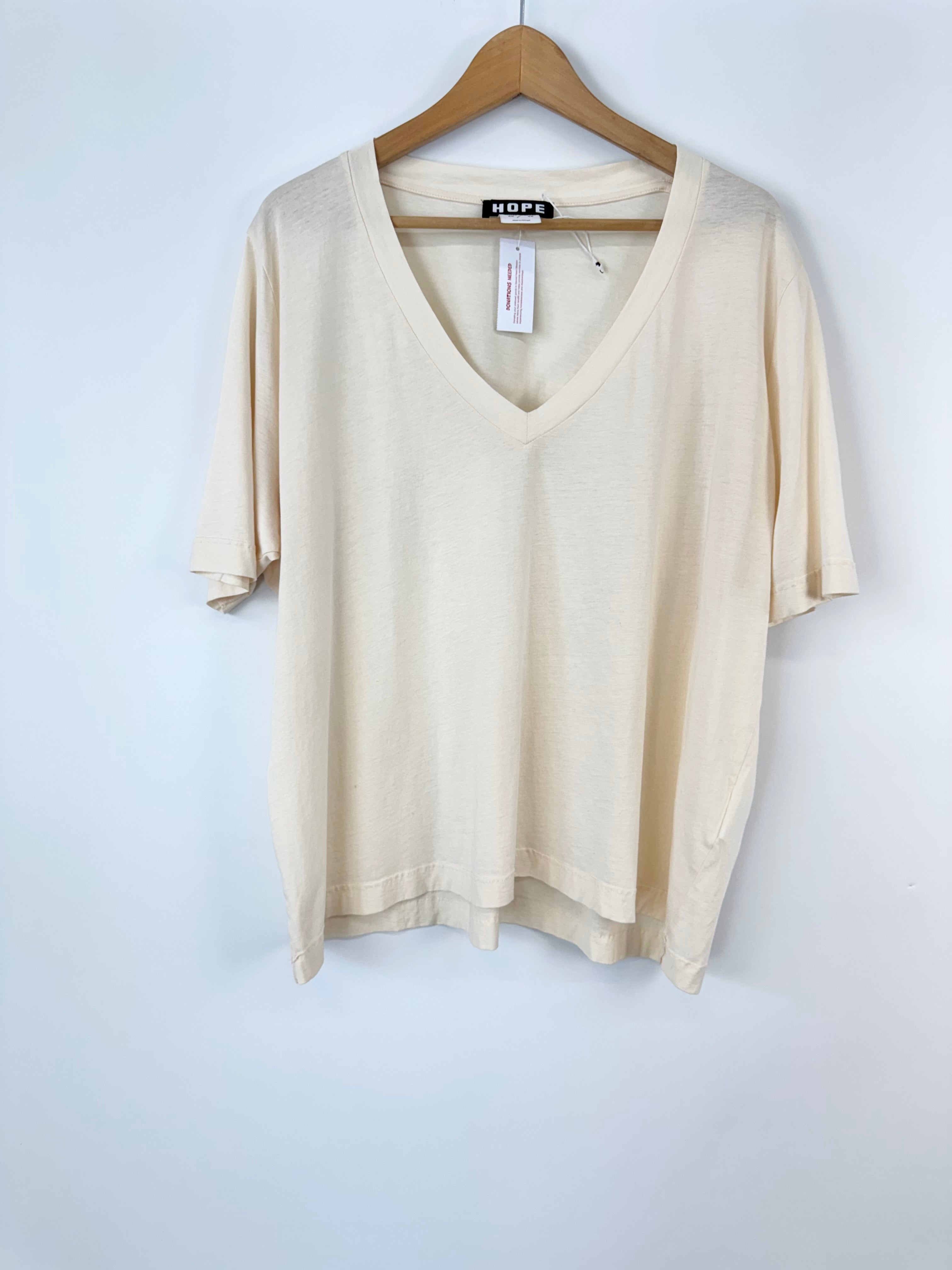 Hope 'We Tee' Soft Cotton V-Neck T-Shirt - AU8/10