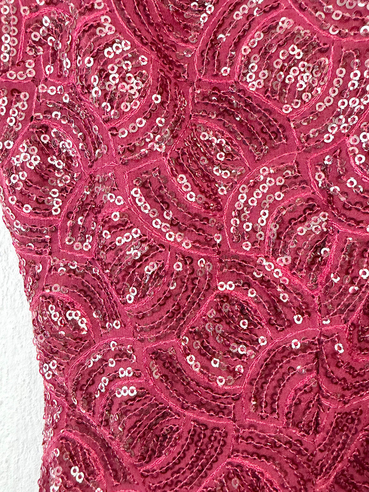 Lisa Barron Burgundy Scallop Sequin Patterned Midi Dress - AU12