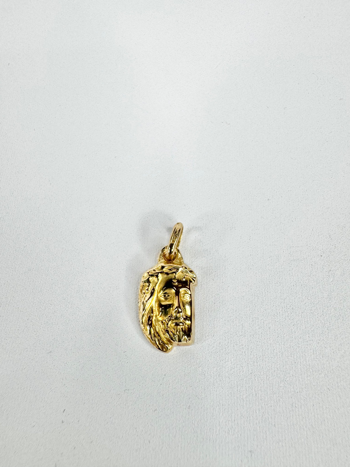 18ct Gold Jesus Head Pendant