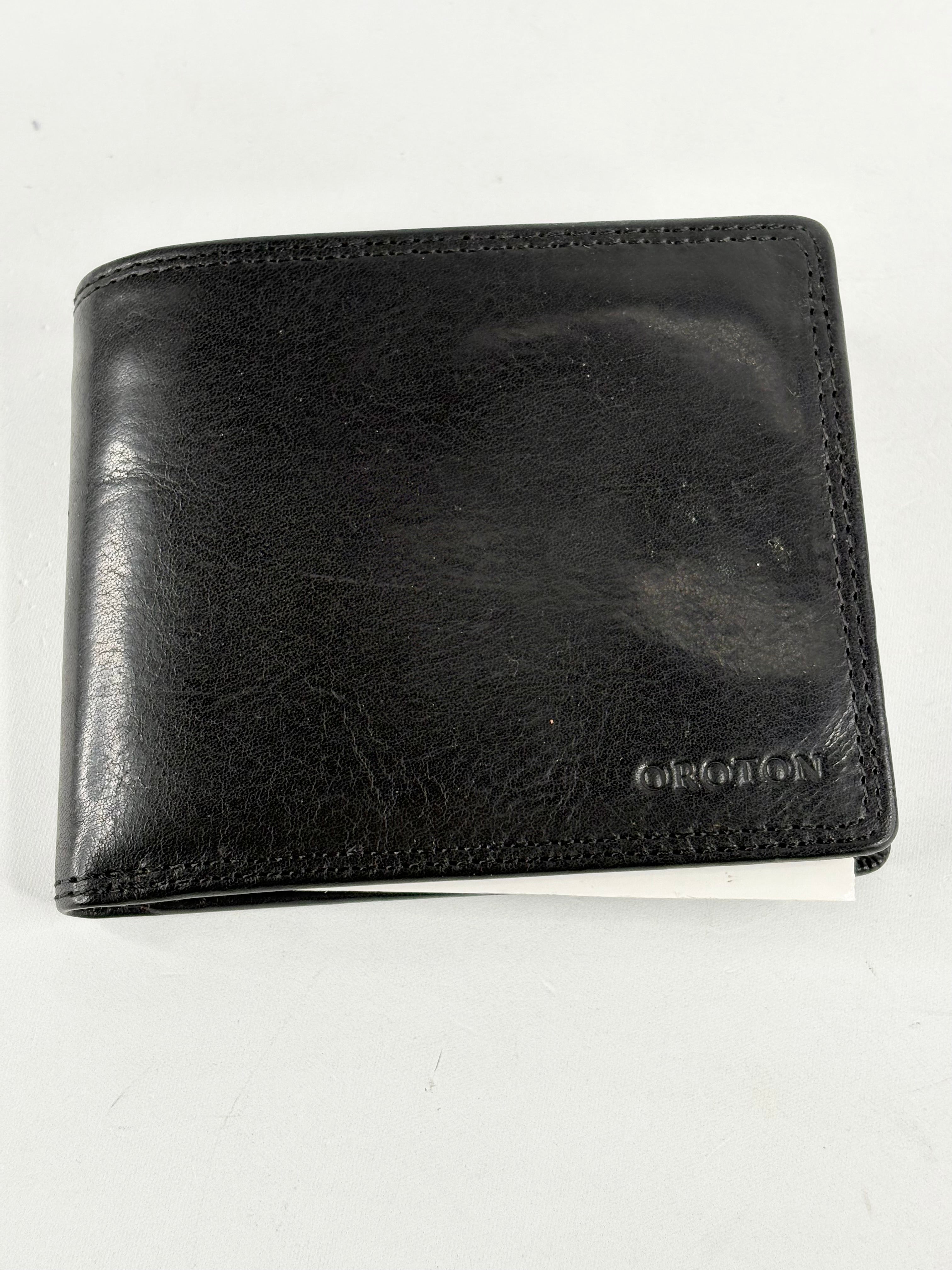 Oroton Black Leather 12CC Bifold Wallet