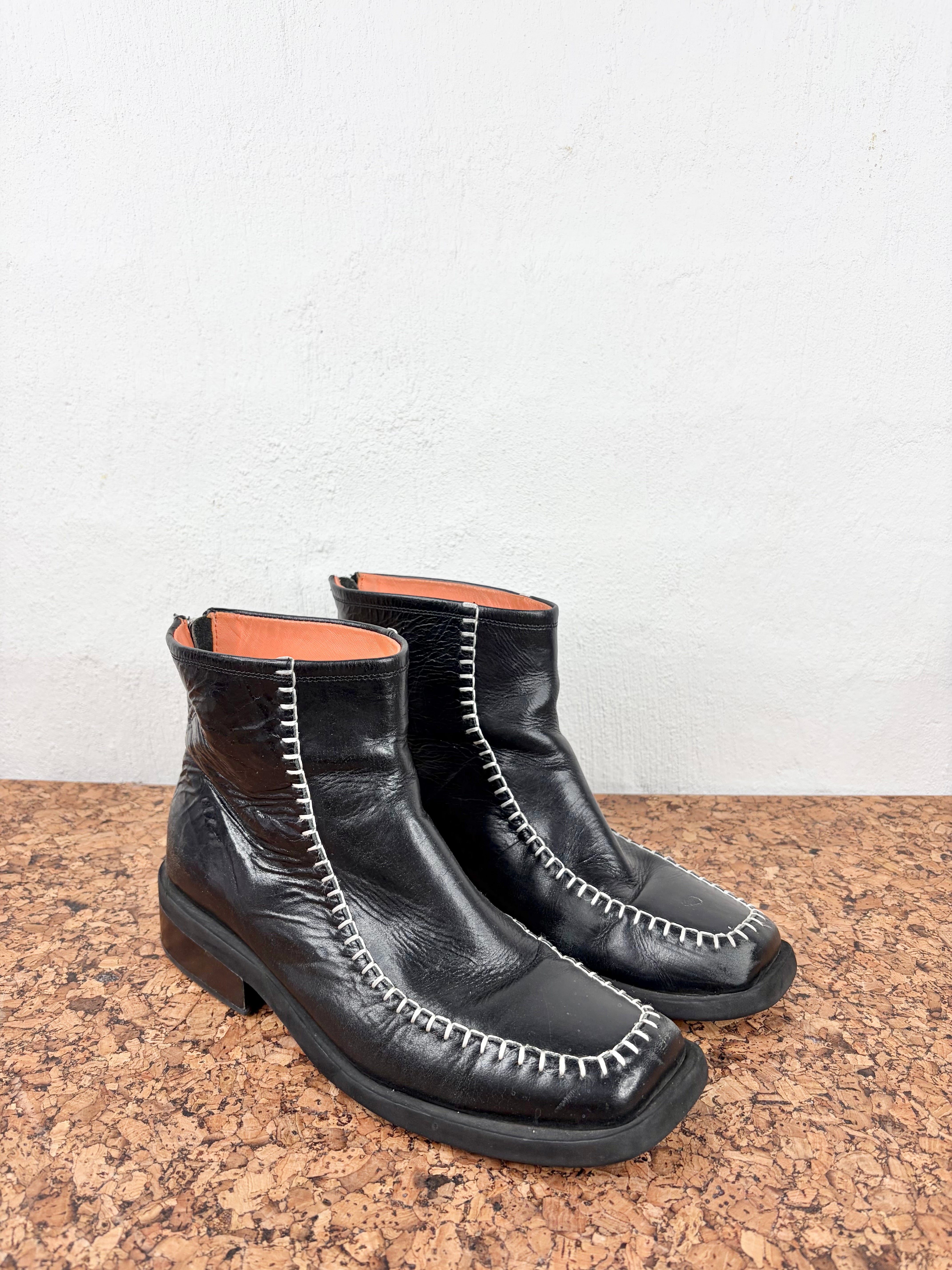 Radical Yes! Black Square Toe Boot with White Contrast Stitch - EU41