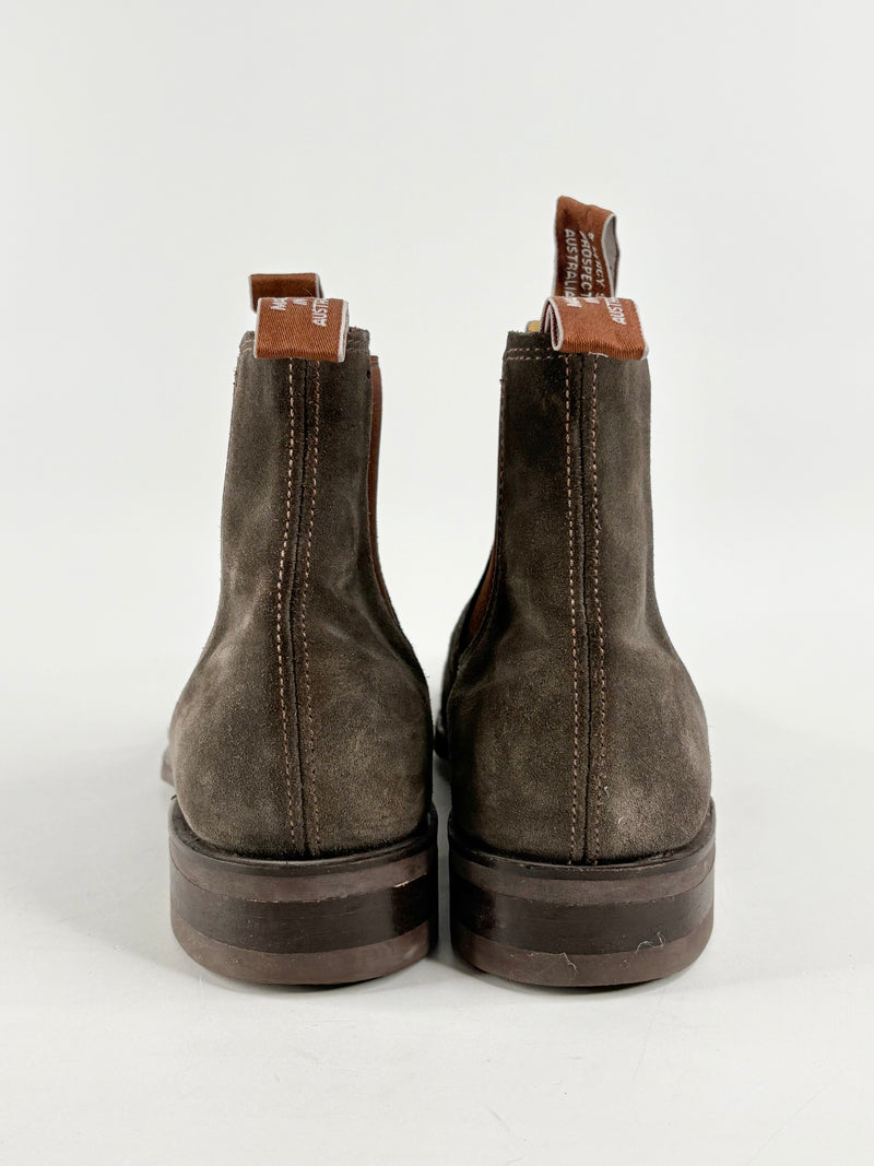 R.M. Williams Ash Suede Chelsea Boots - 9G