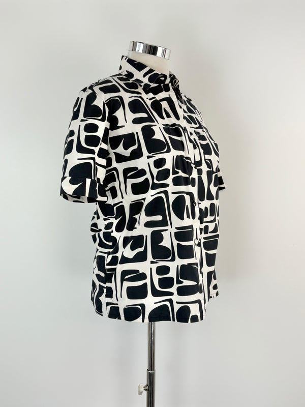 La DoubleJ Black & White Abstract Shapes Short Sleeve Shirt - AU12/14