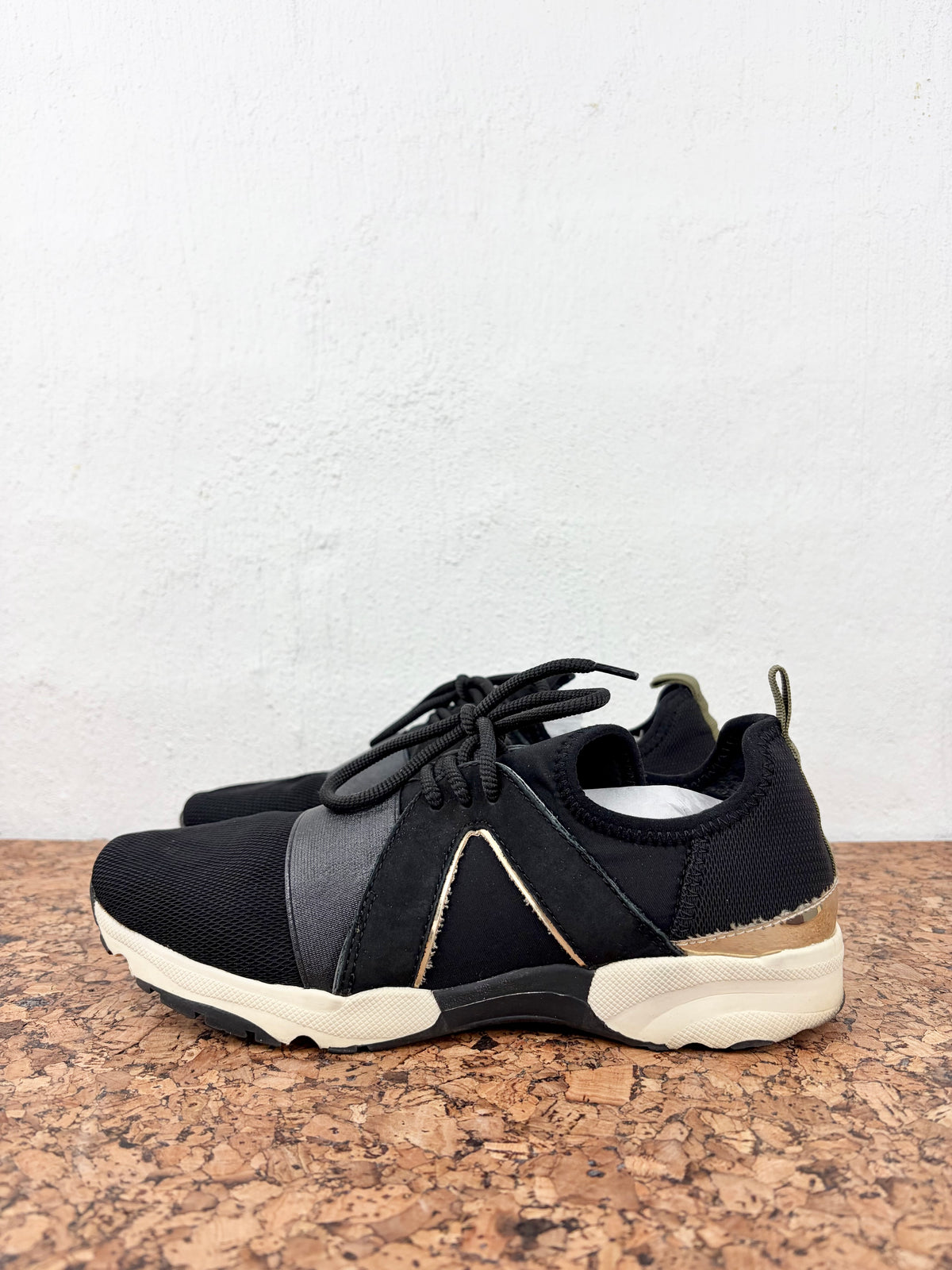 Kurt Geiger Carvela Black 'Lament' Sneakers - EU39
