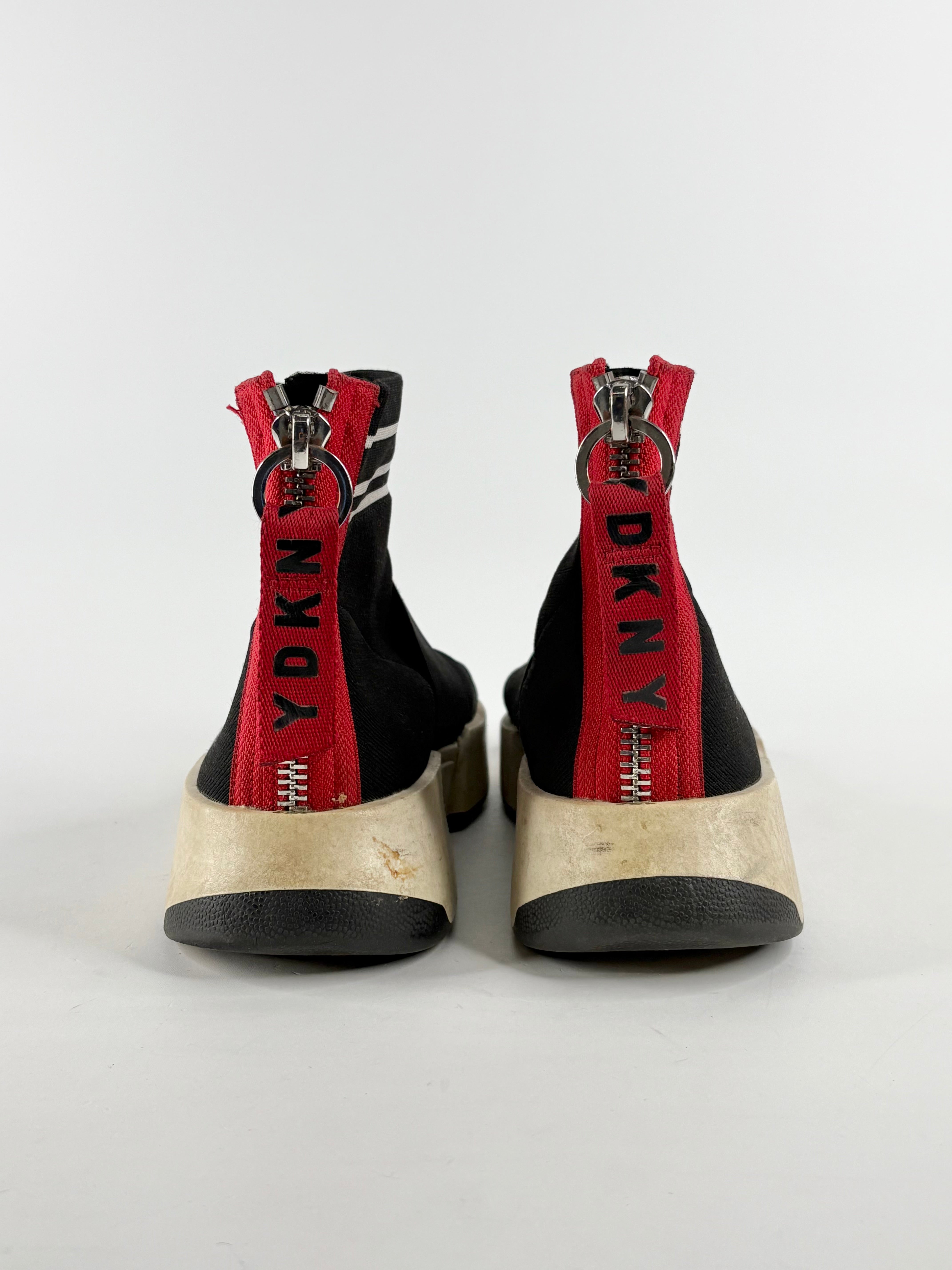 DKNY Black 'Marini' Knit Sneakers - EU40