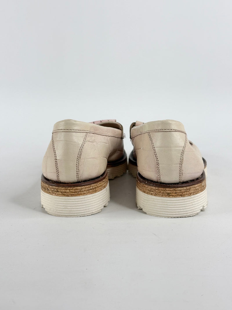 Barracuda Faded Pink & Cream Croc-Textured Leather Loafers - EU36