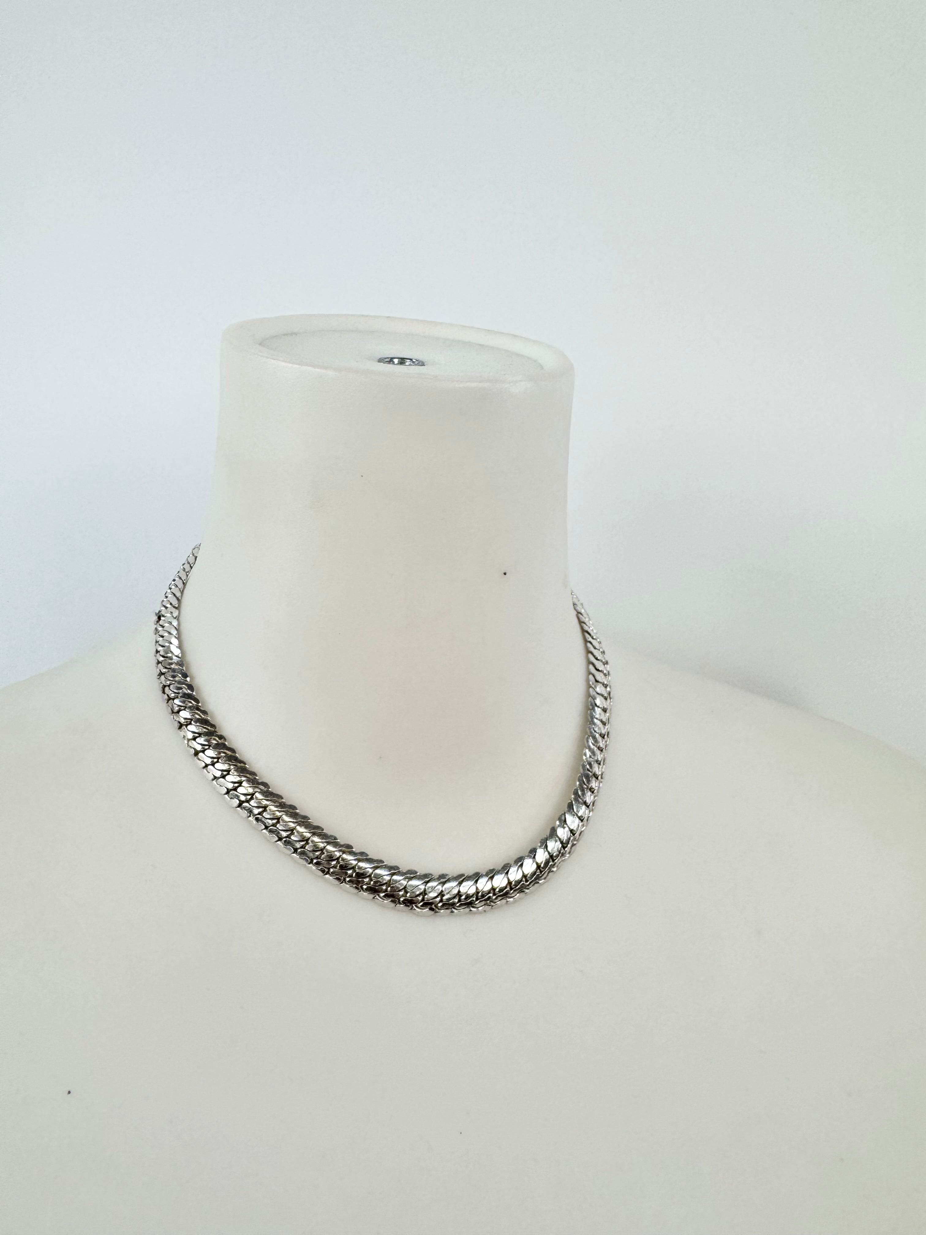 Vintage 80s Silver Flat Herringbone Chain Necklace