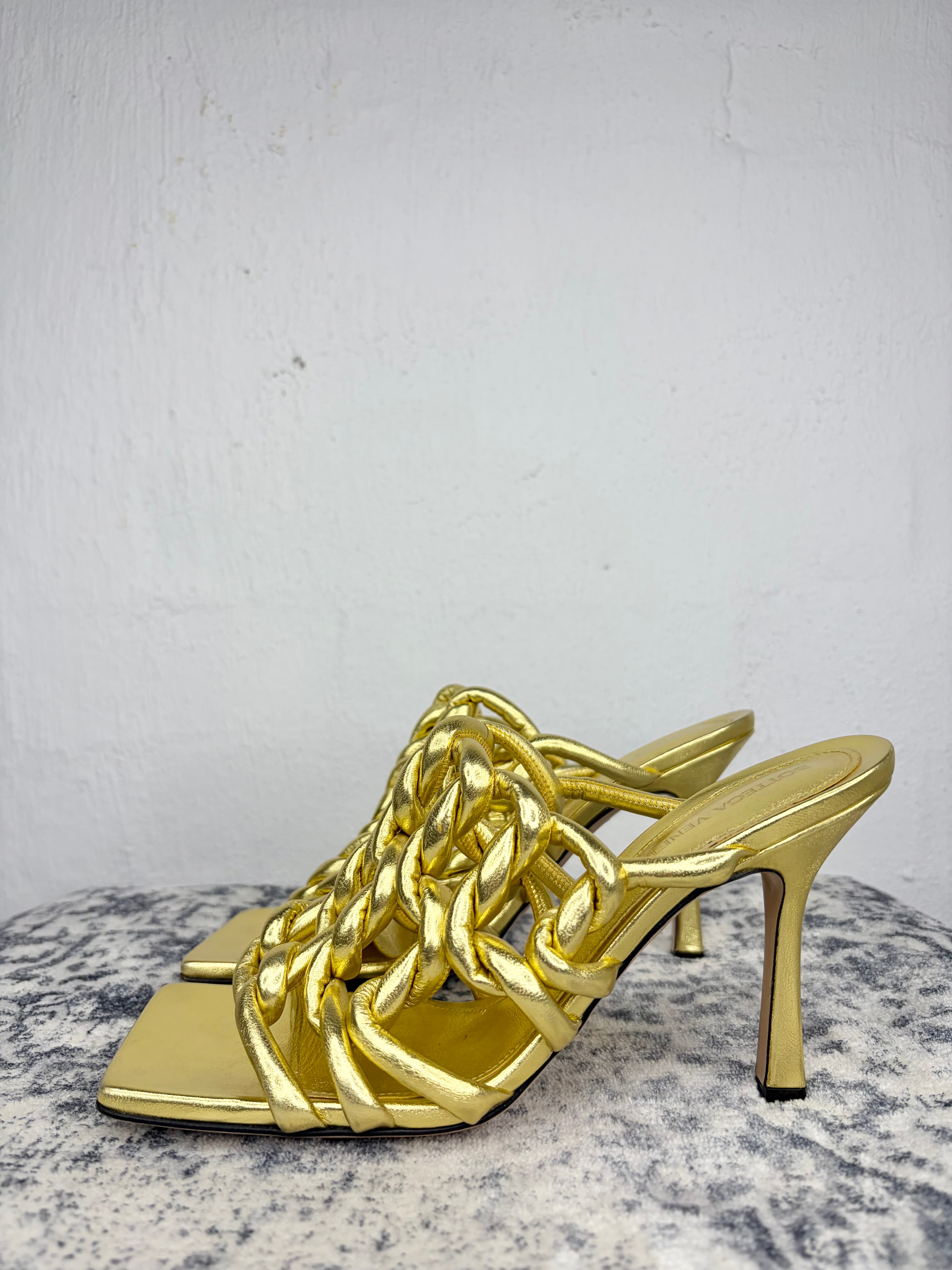 Bottega Veneta 'Reflection Gold Interwoven Stretch Mules - EU38