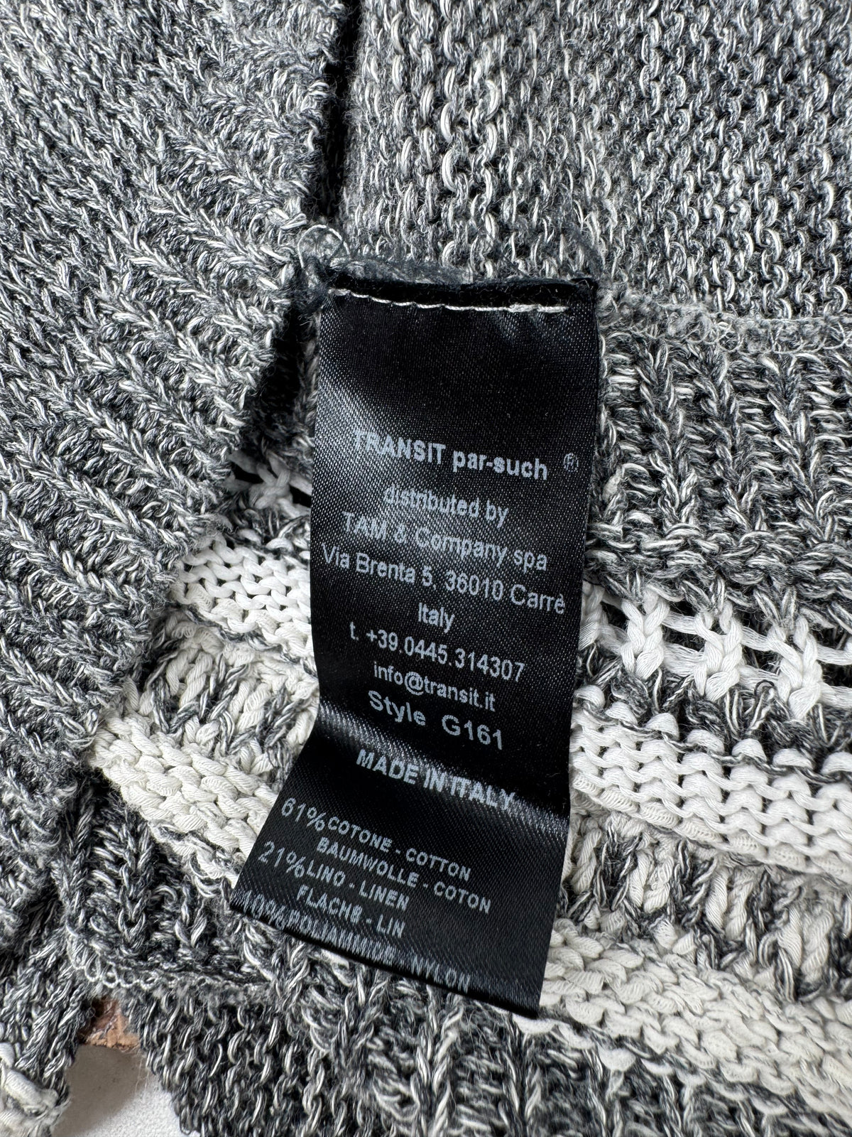 Transit Par Such Grey & White Sleeveless Knit Sweater - AU14