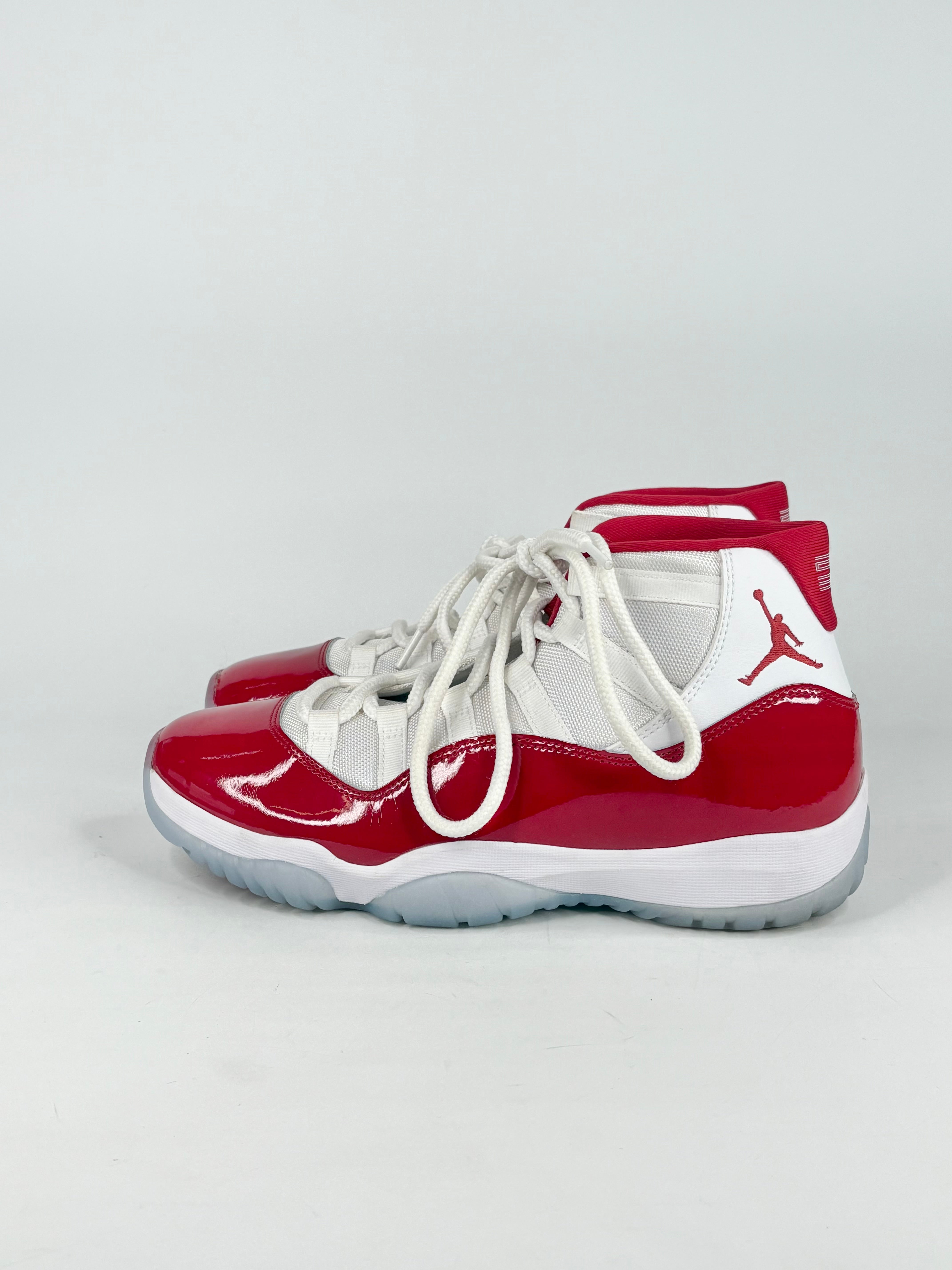 Jordan 11 Retro Varsity Red & White High-Top Sneakers - EU43