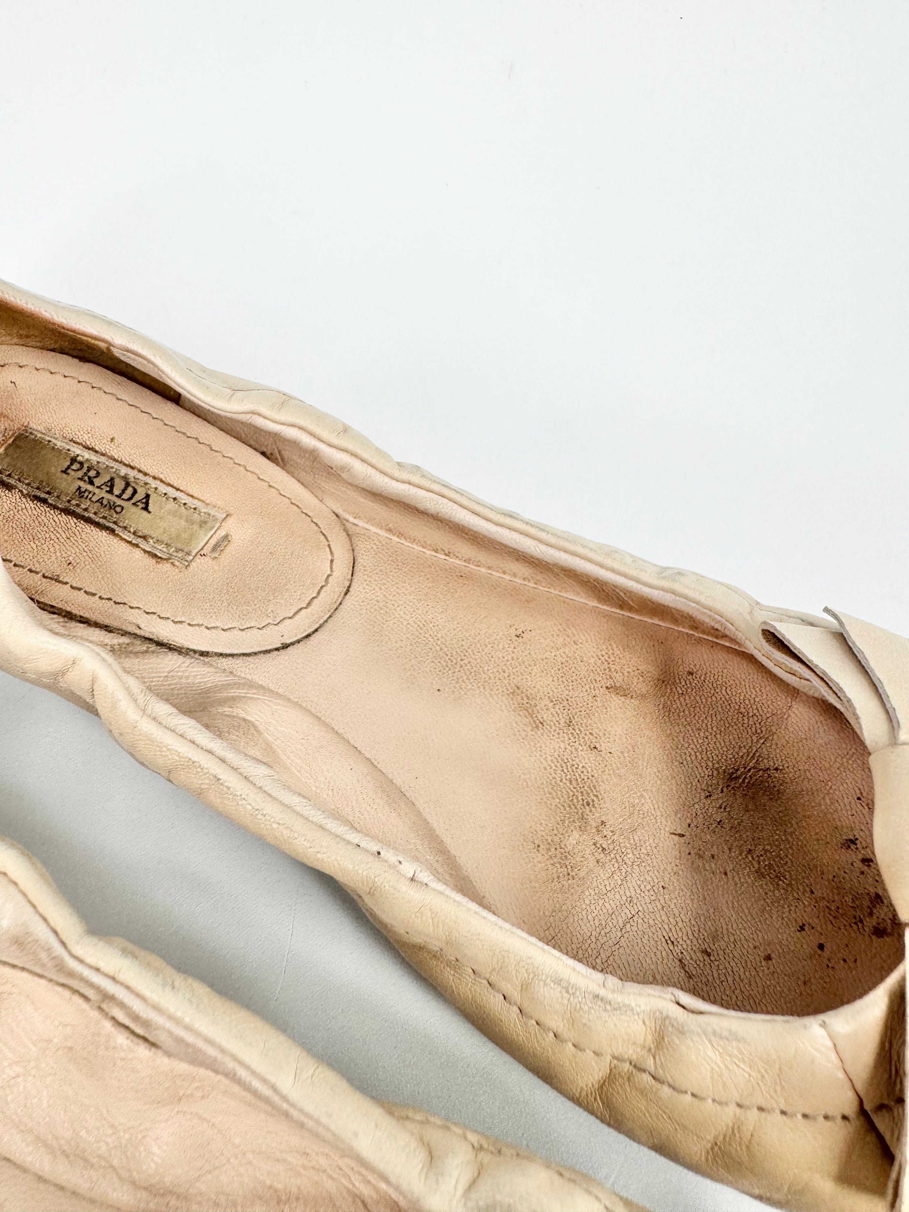 Prada Vanilla Bow Embellished Ballet Flats - EU36.5