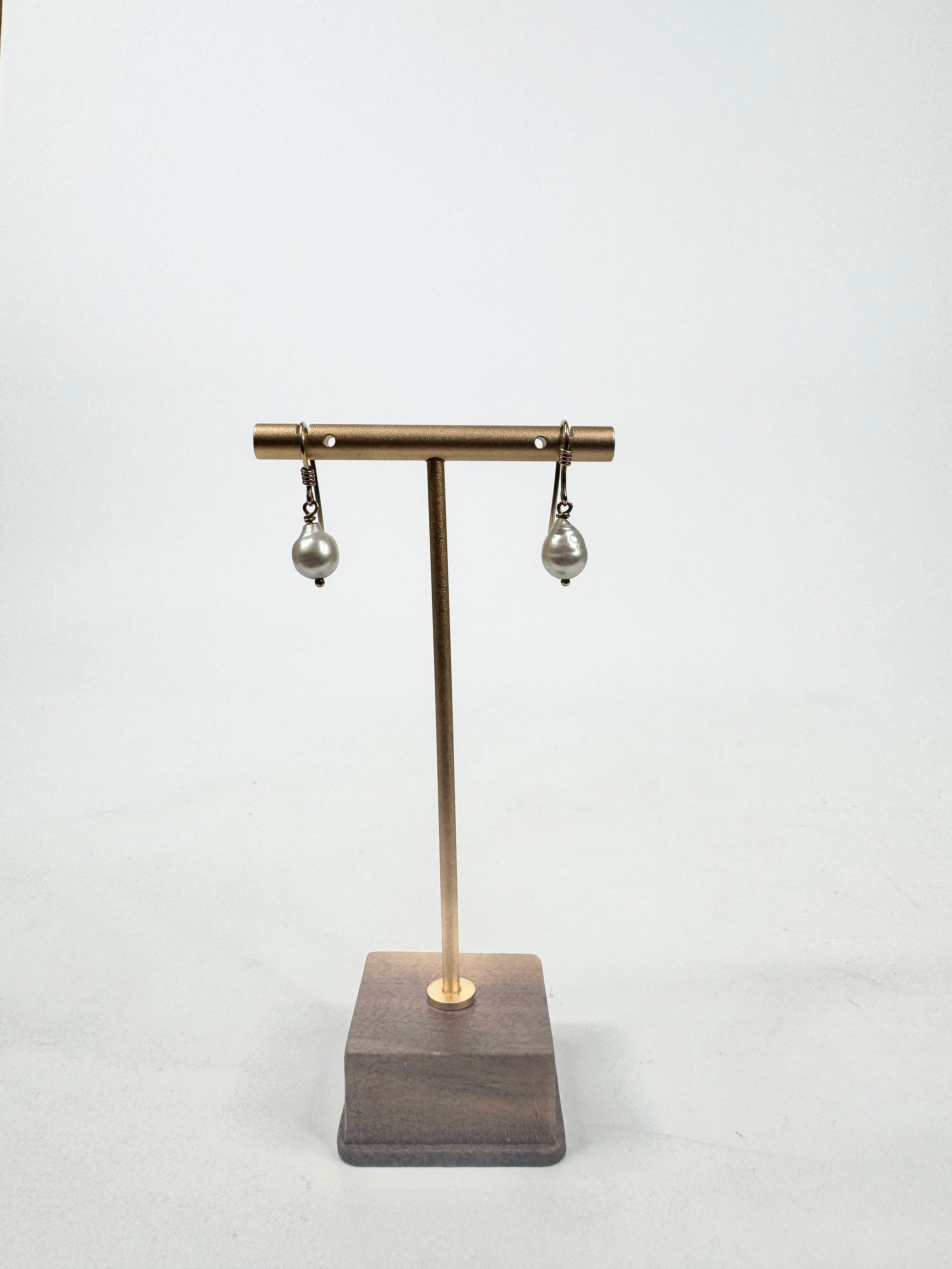 9ct Gold & Freshwater Pearl Drop Earrings