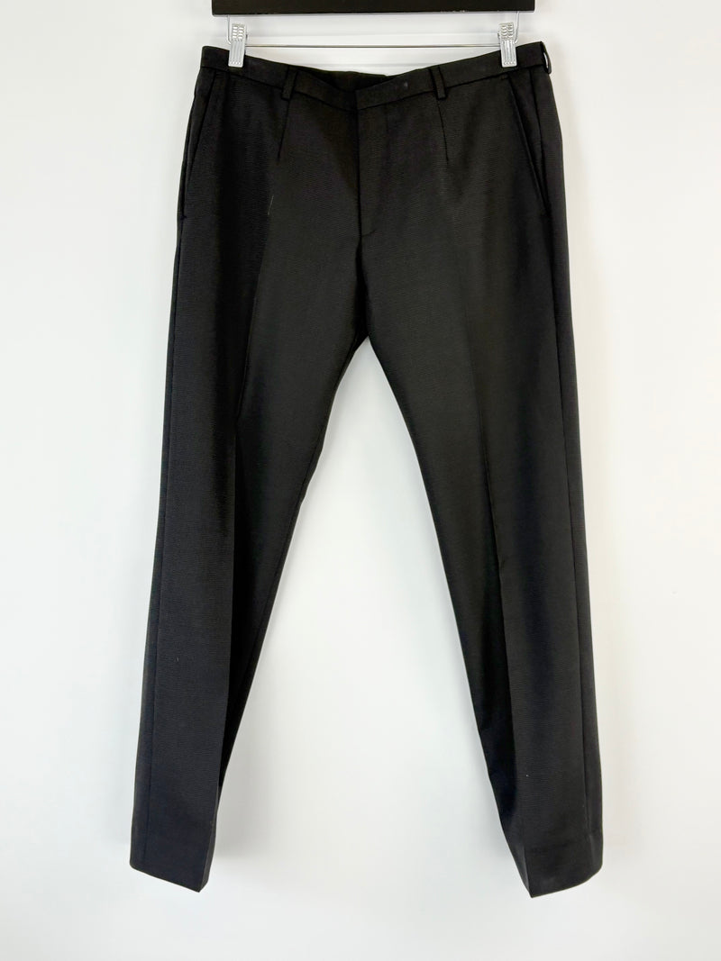 Hugo Boss Black Wool 'Abou Heise' 2pc Suit - 36/38R