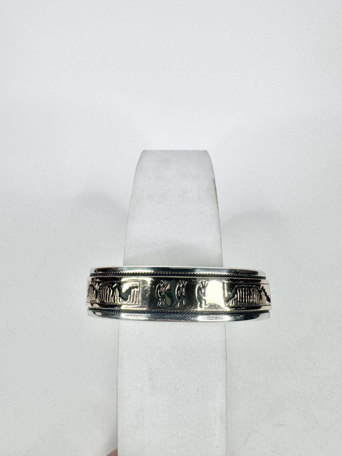 Silver & 14ct Gold Navajo Bangle