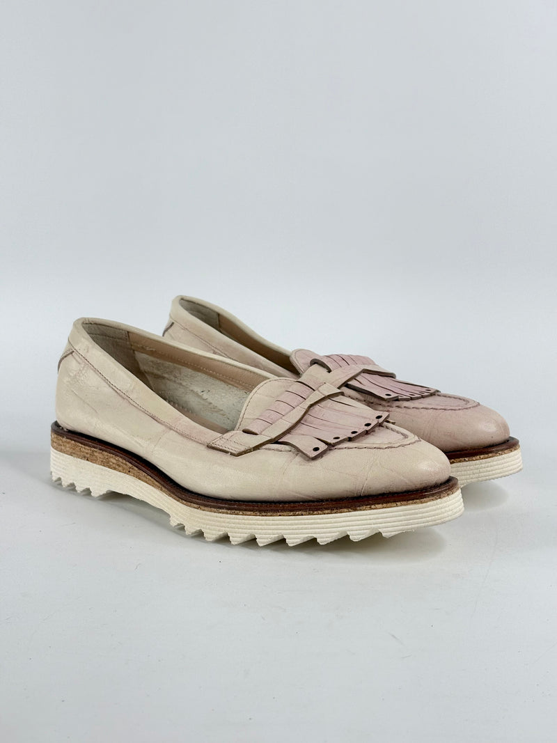 Barracuda Faded Pink & Cream Croc-Textured Leather Loafers - EU36