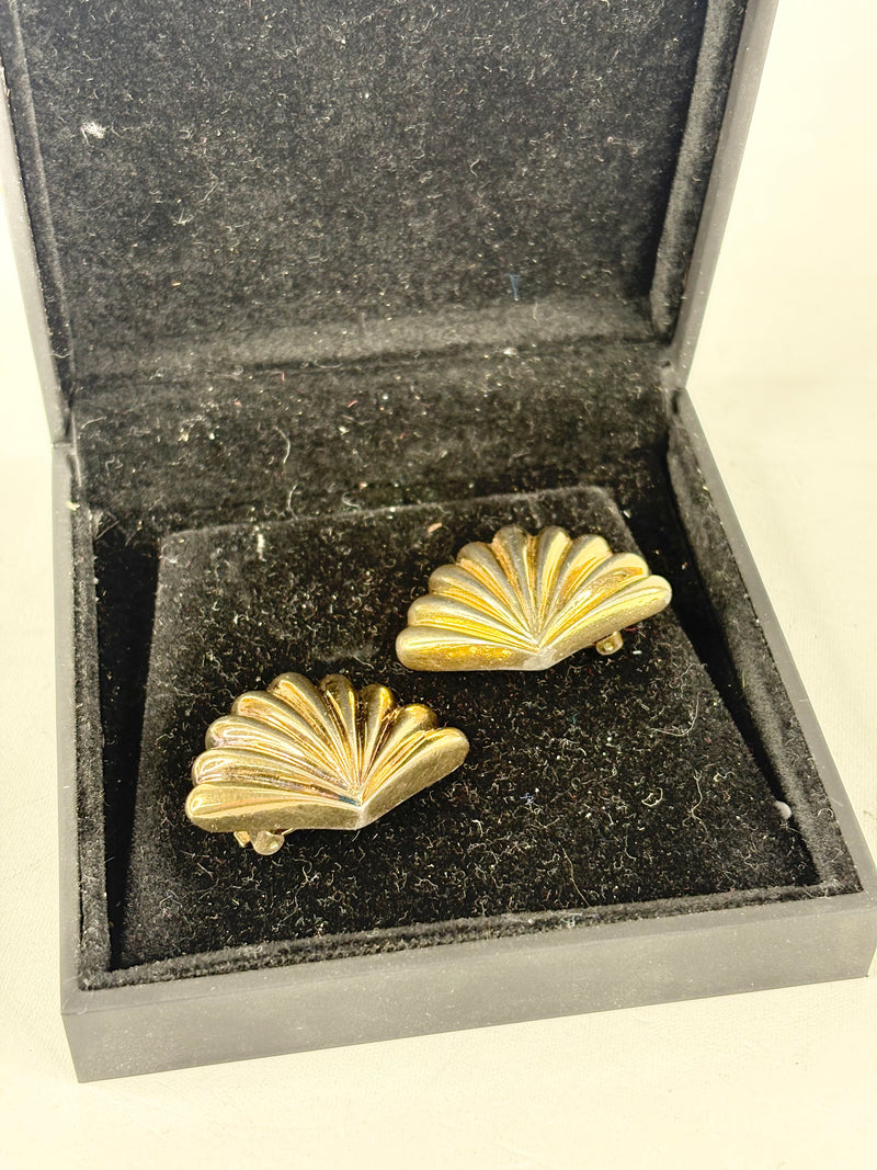 80s Vintage Christian Dior Shell Clip On Earrings