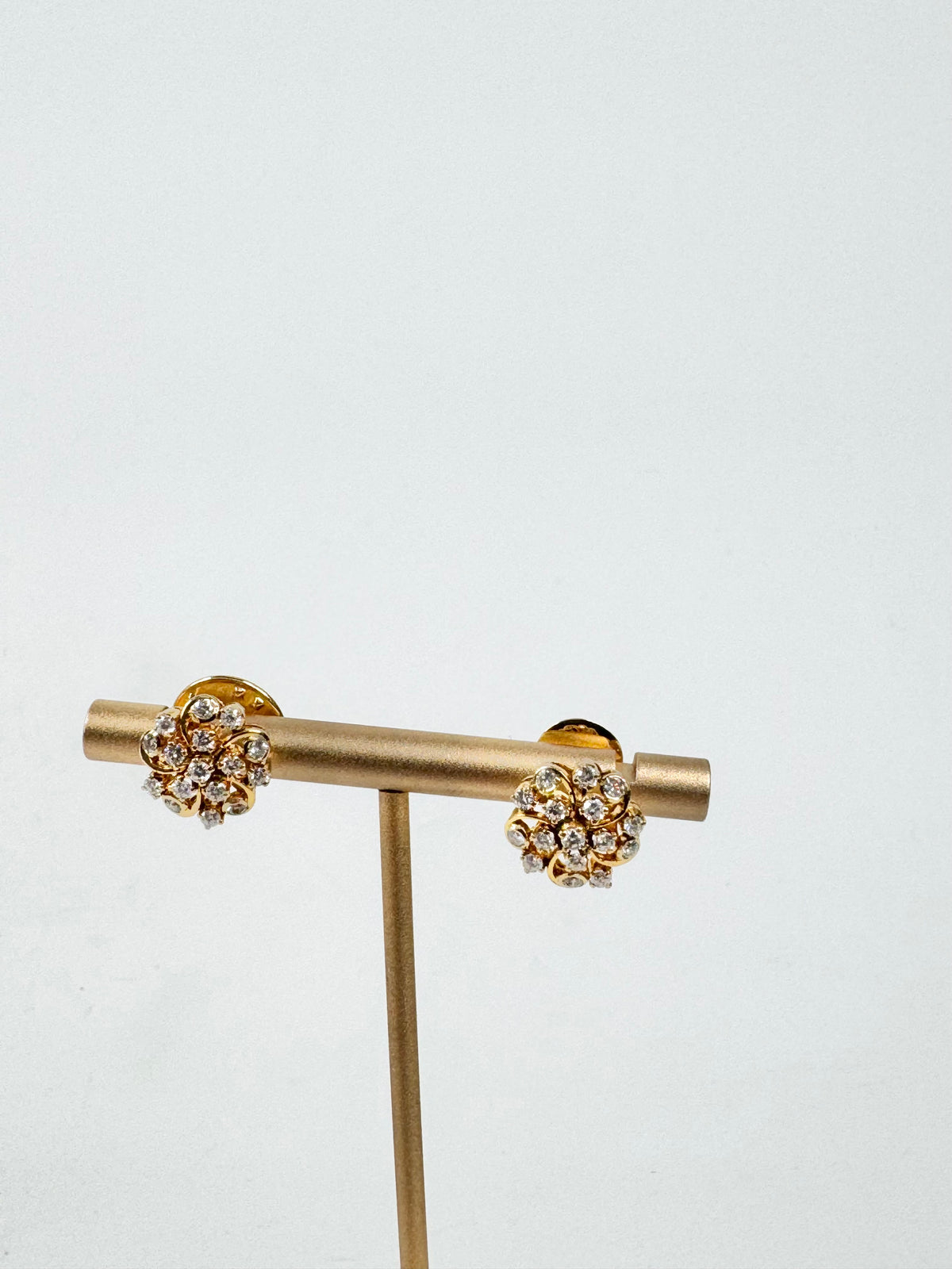 14ct Gold & Diamond Cluster Flower Earrings
