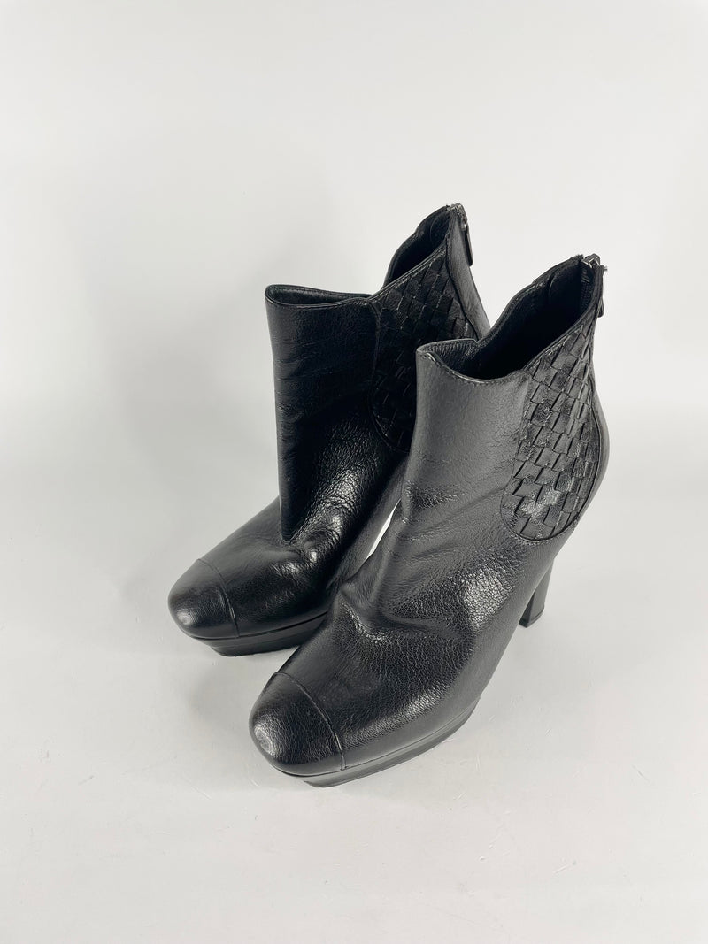 Bottega Veneta Black Leather Intrecciato-Weave Canalazzo Boots - EU40