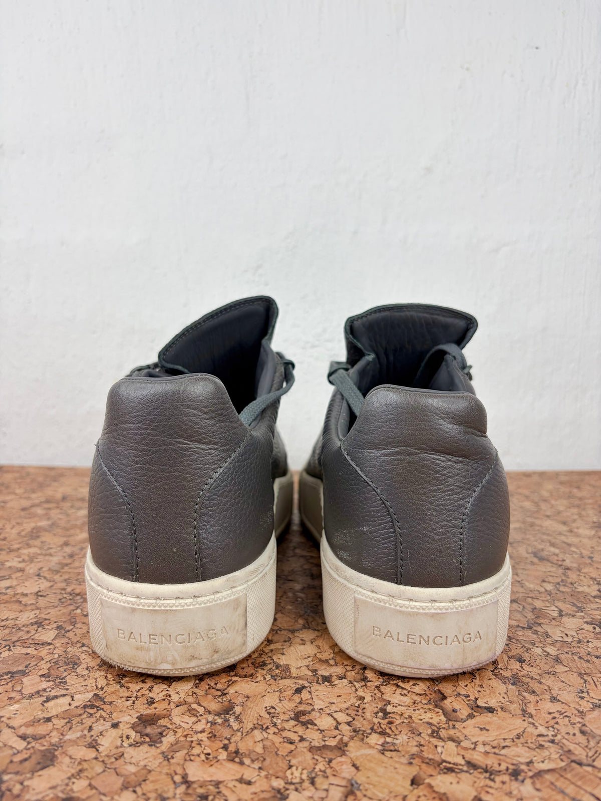 Balenciaga Dark Grey Arena Low Leather Lace Ups - EU42