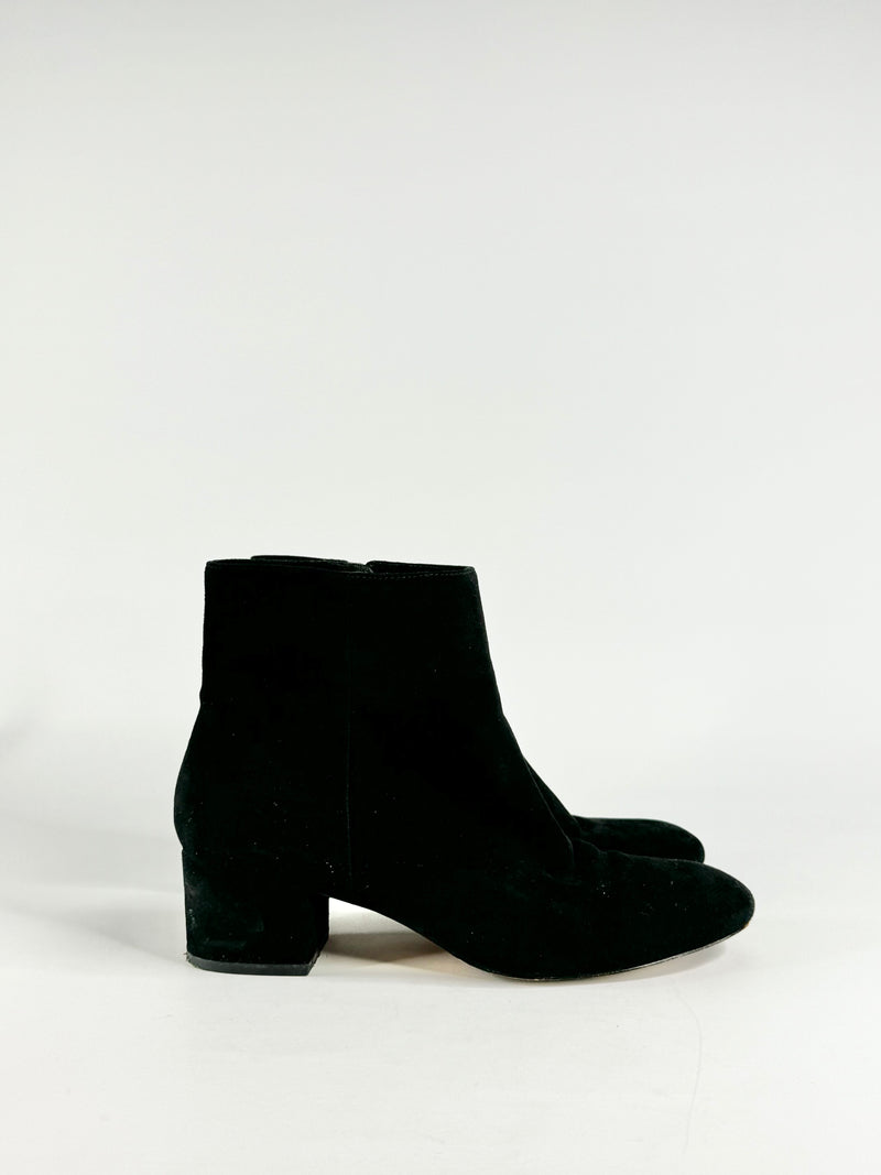 Halston Black Suede Ankle Boots - EU40