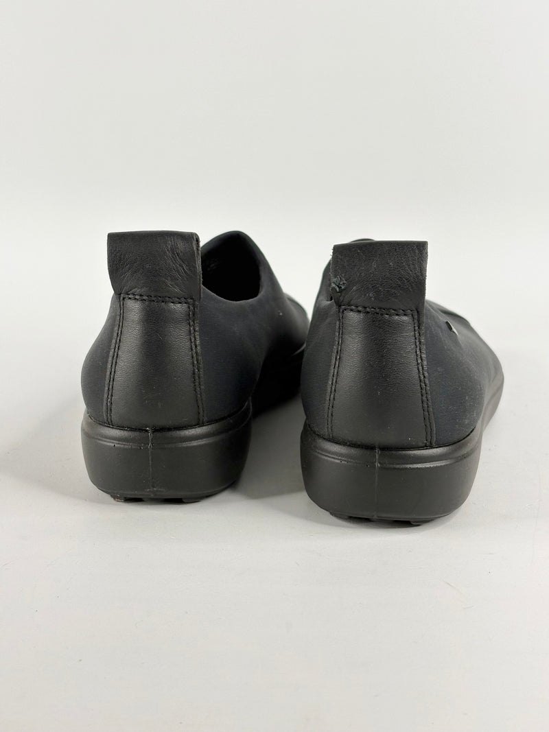 Ecco Black Leather & Gore-Tex Upper Slip Ons - EU42